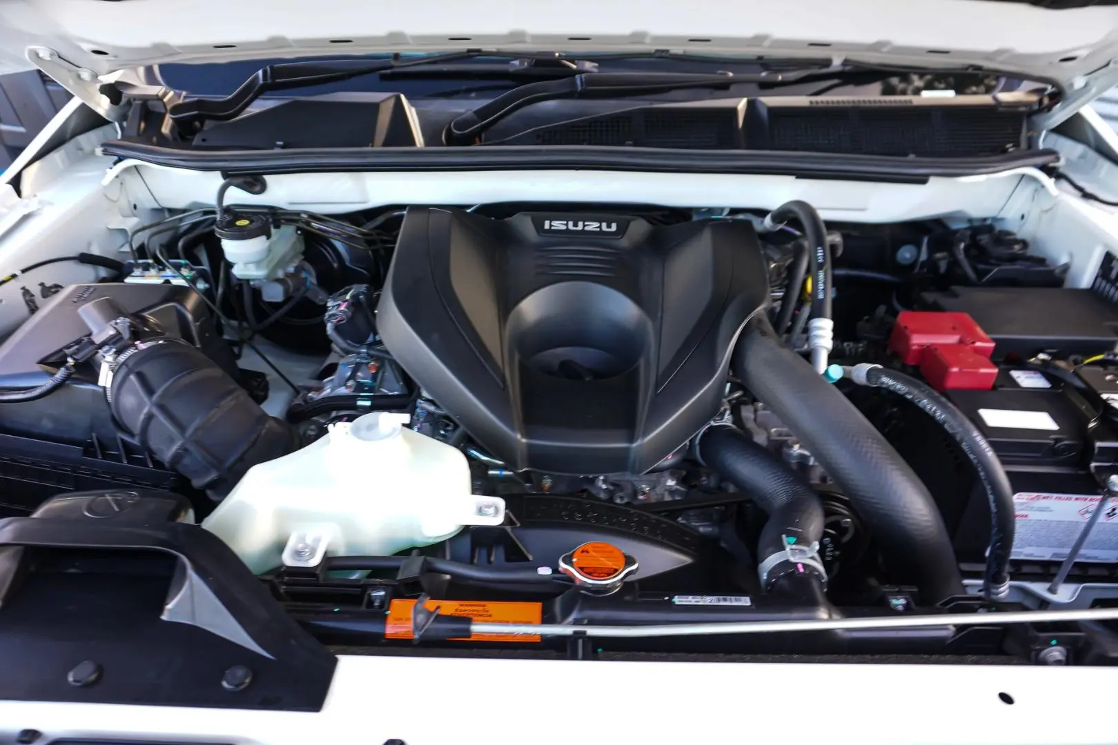 2021 Isuzu D-MAX Gallery Image 15