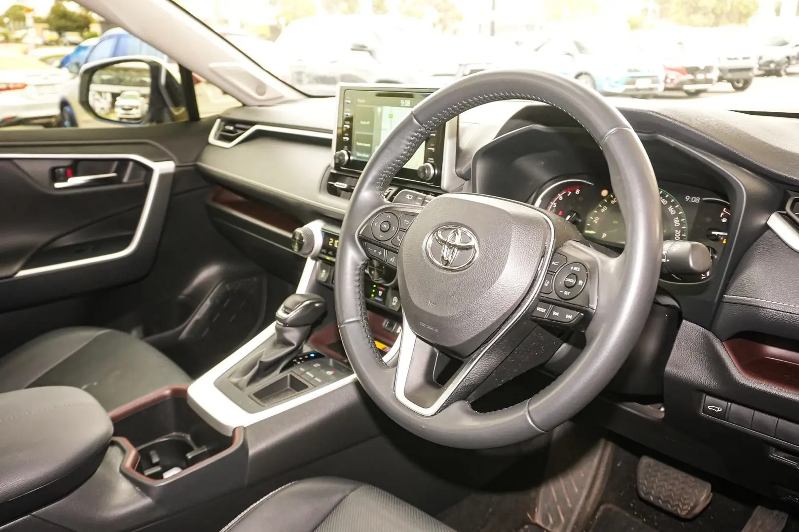 2022 Toyota RAV4 Gallery Image 15