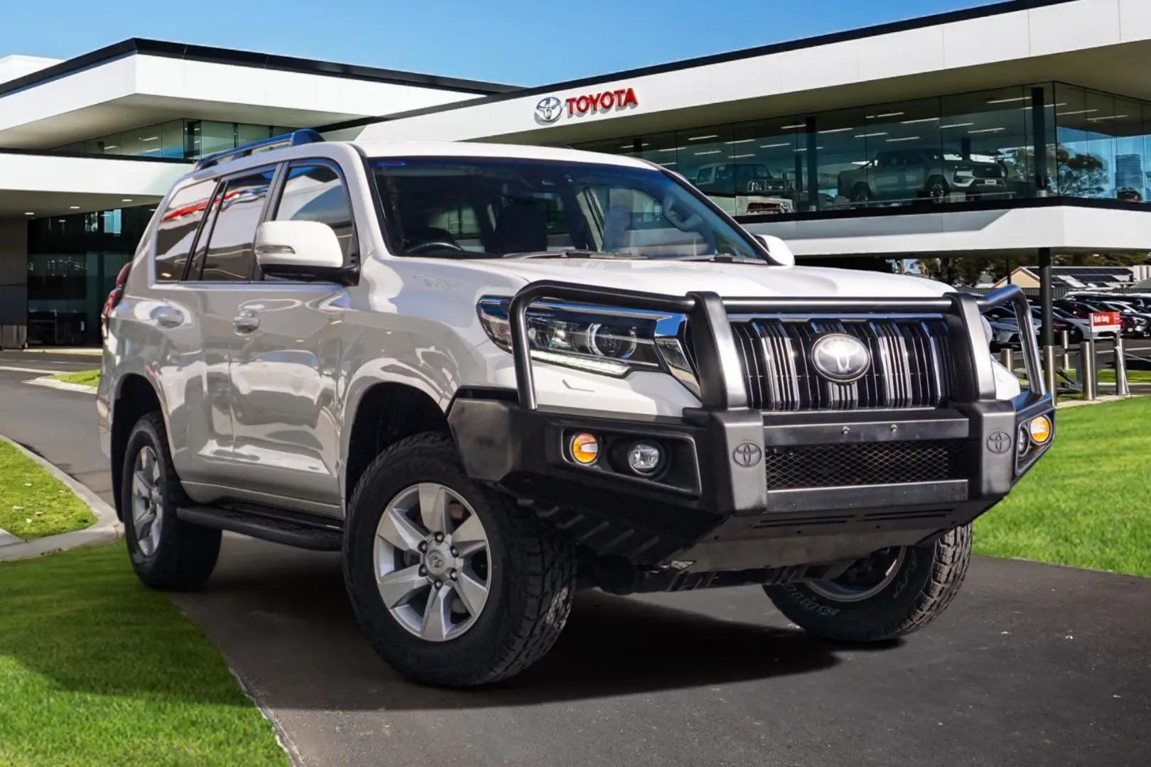 2021 Toyota Landcruiser Prado Image