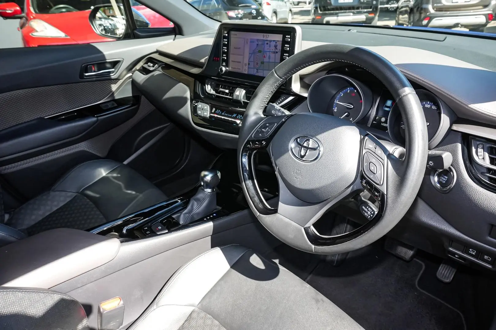 2023 Toyota C-HR Gallery Image 7