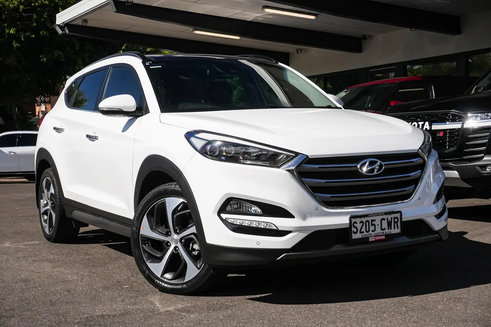 2015 Hyundai Tucson Gallery Image 2