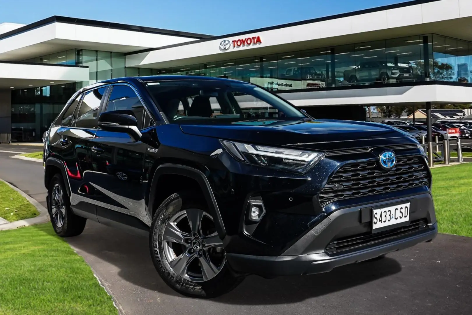 2022 Toyota RAV4 Gallery Image 1