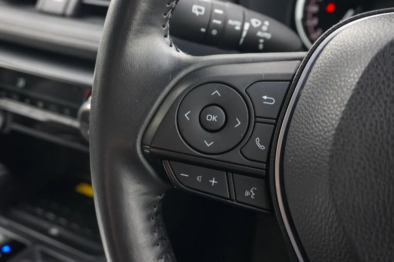 2024 Toyota RAV4 Gallery Image 19