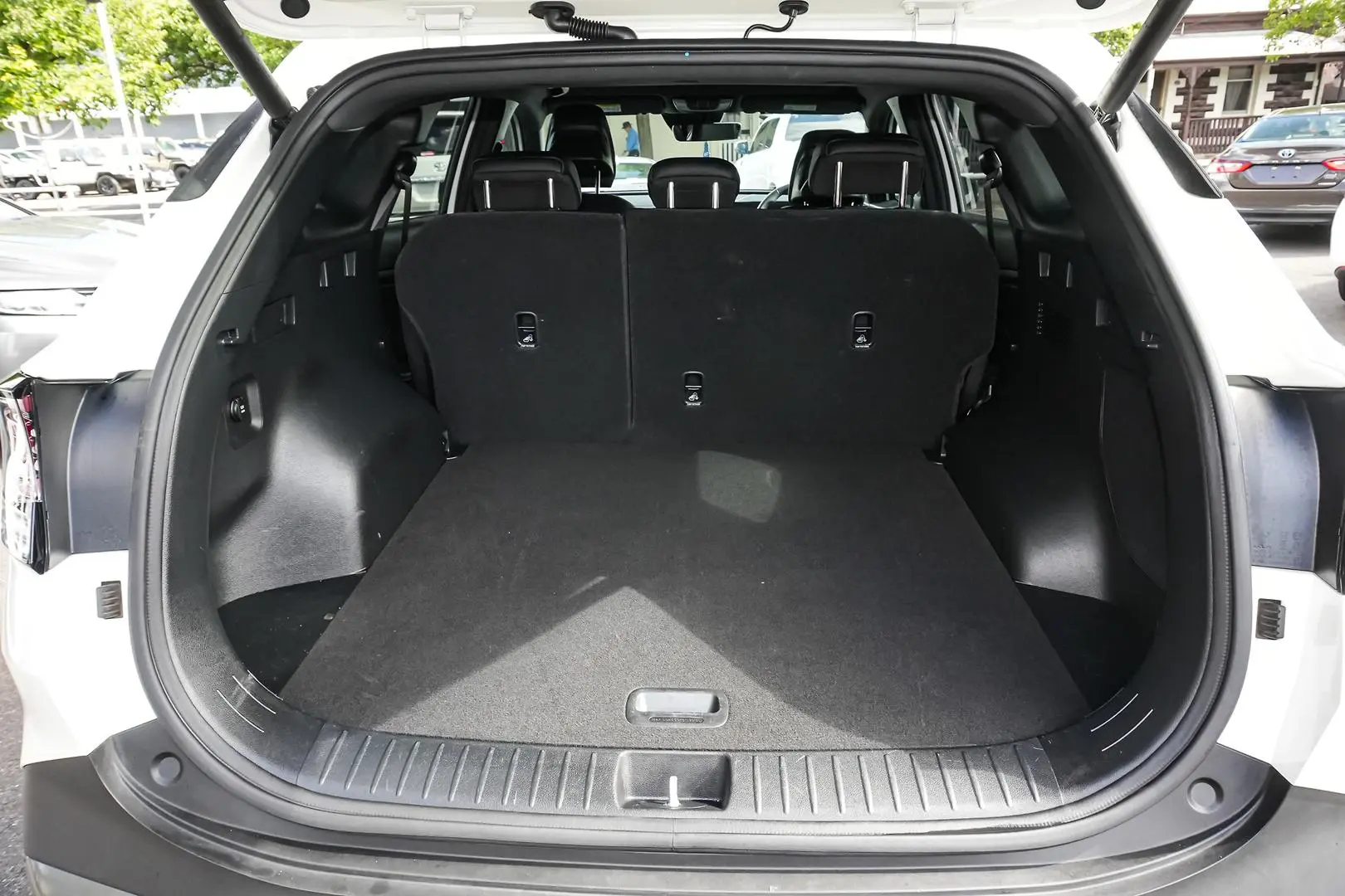 2023 Kia Sportage Gallery Image 11