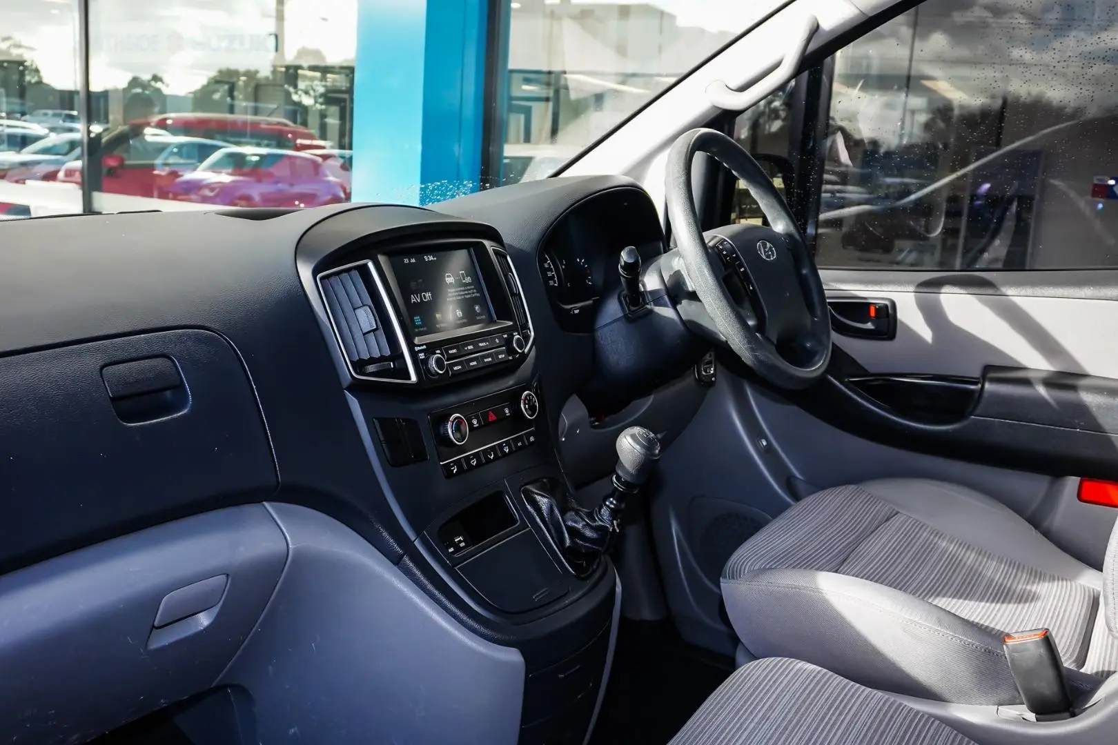 2019 Hyundai iLoad Gallery Image 10