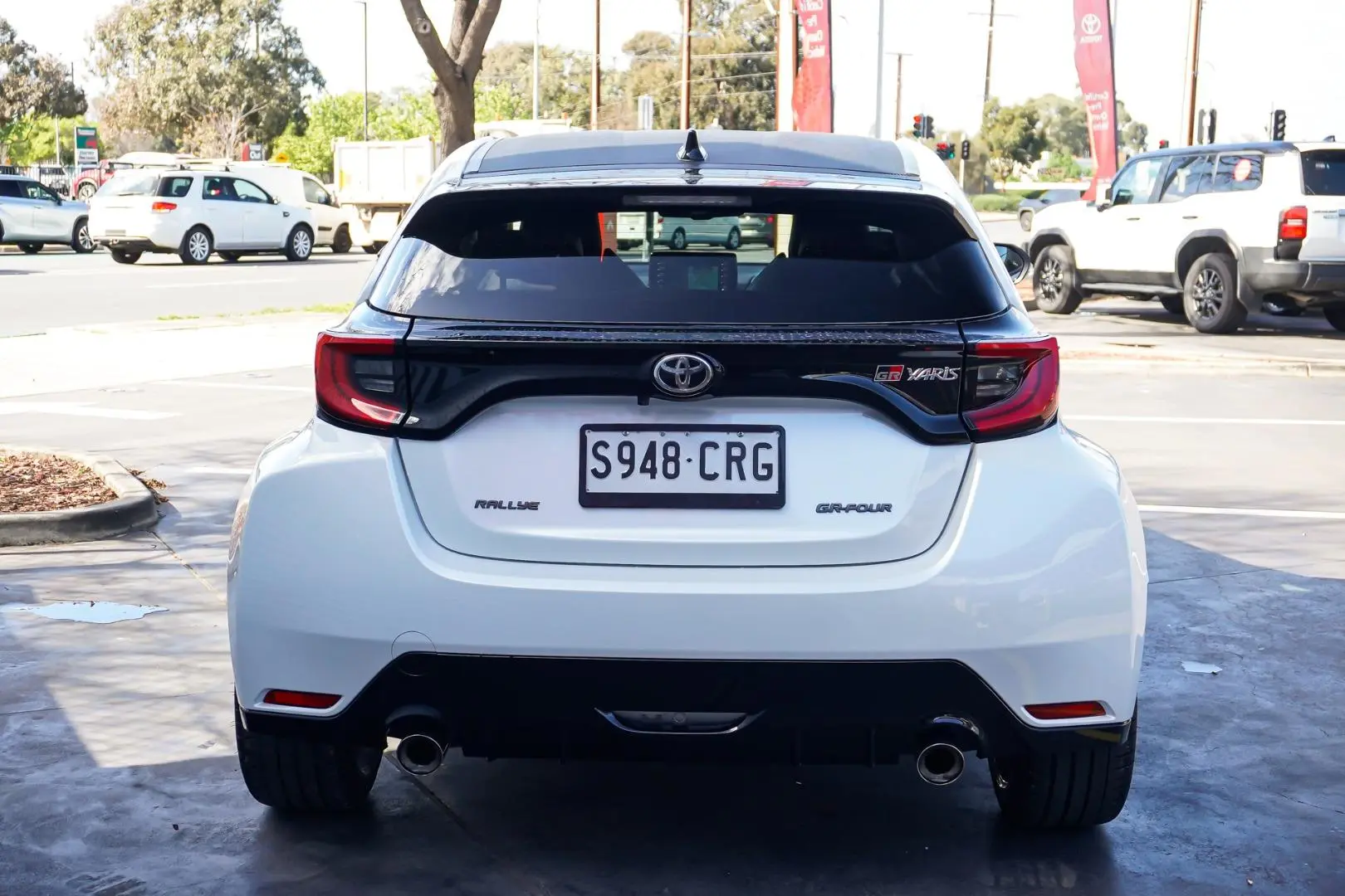 2022 Toyota Yaris Gallery Image 6