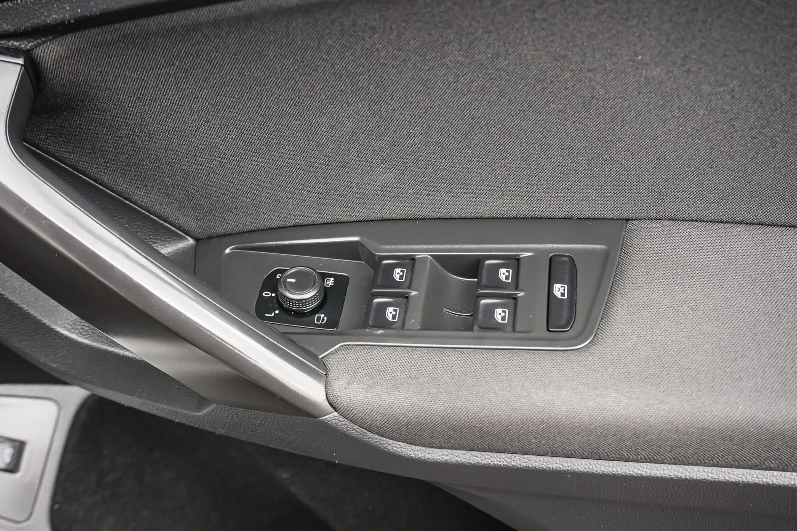 2022 Volkswagen Tiguan Gallery Image 19