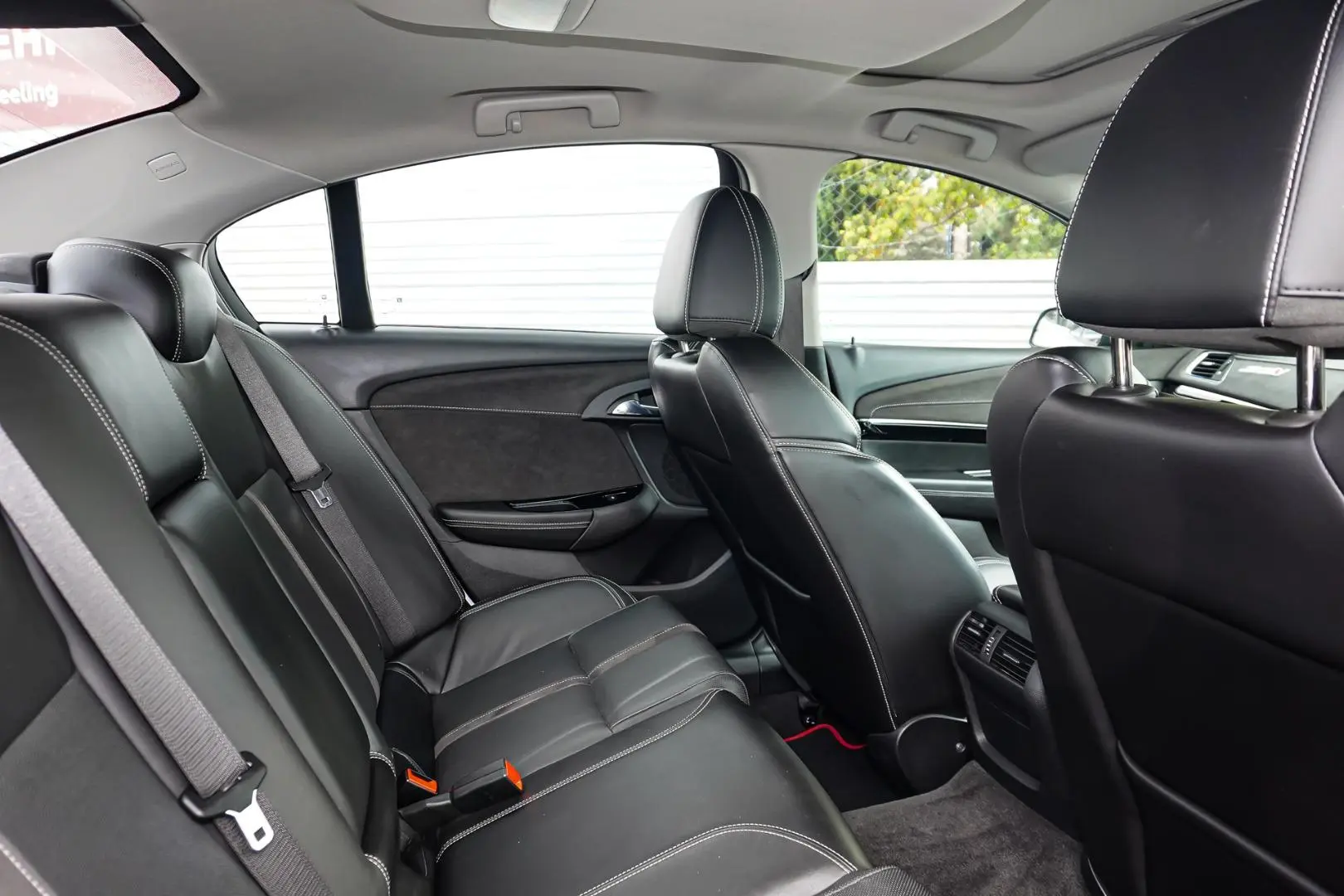 2017 Holden Commodore Gallery Image 8