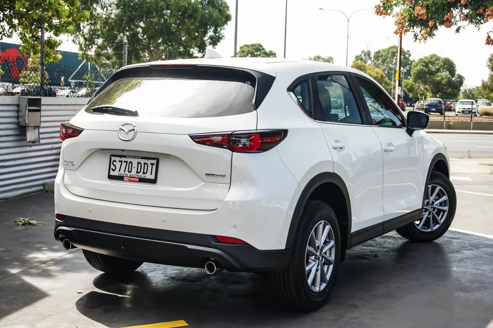 2024 Mazda Cx-5 Gallery Image 2