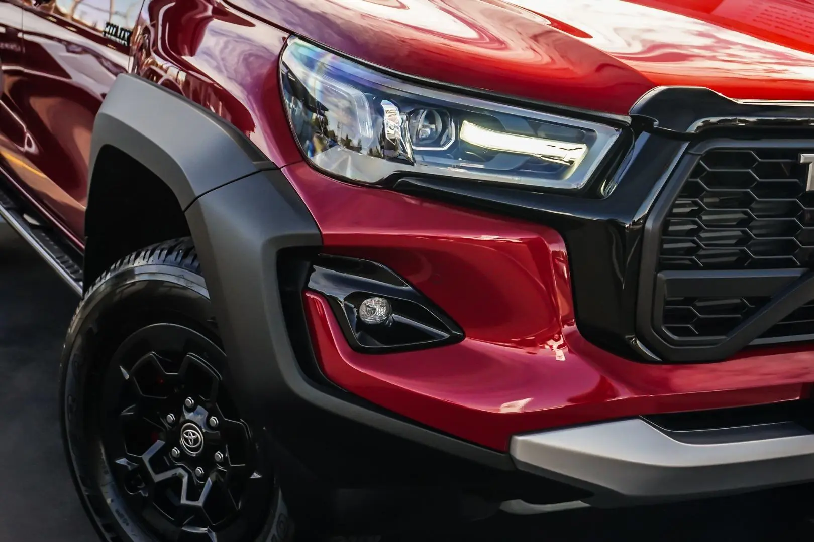 2024 Toyota Hilux Gallery Image 12