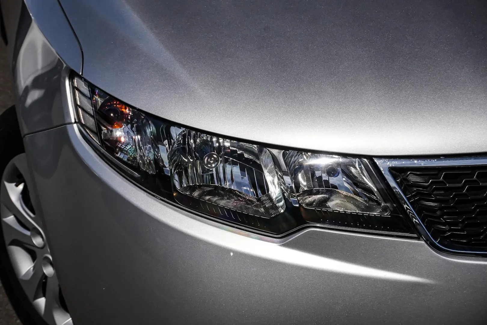 2010 Kia Cerato Gallery Image 11
