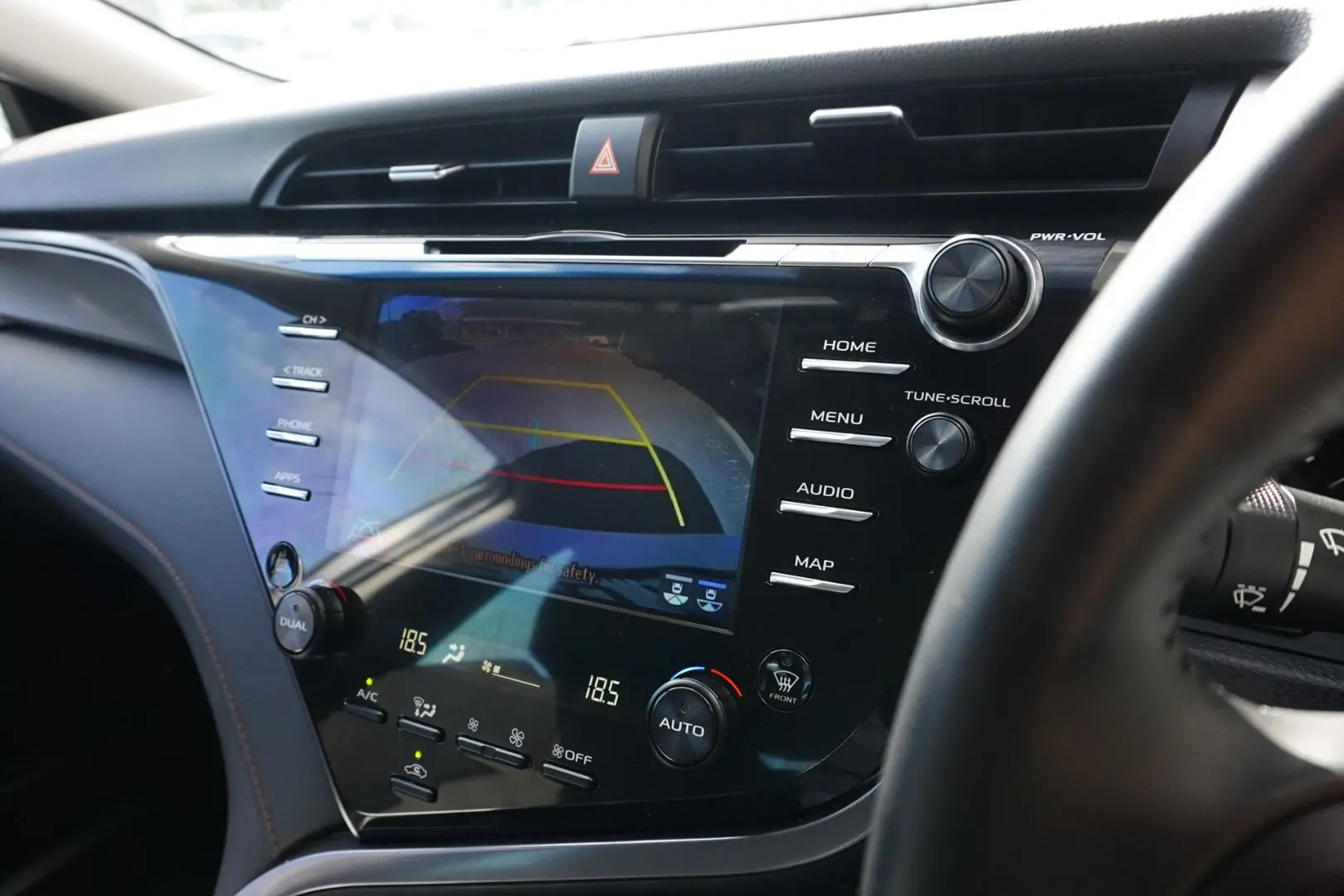 2019 Toyota Camry Gallery Image 23