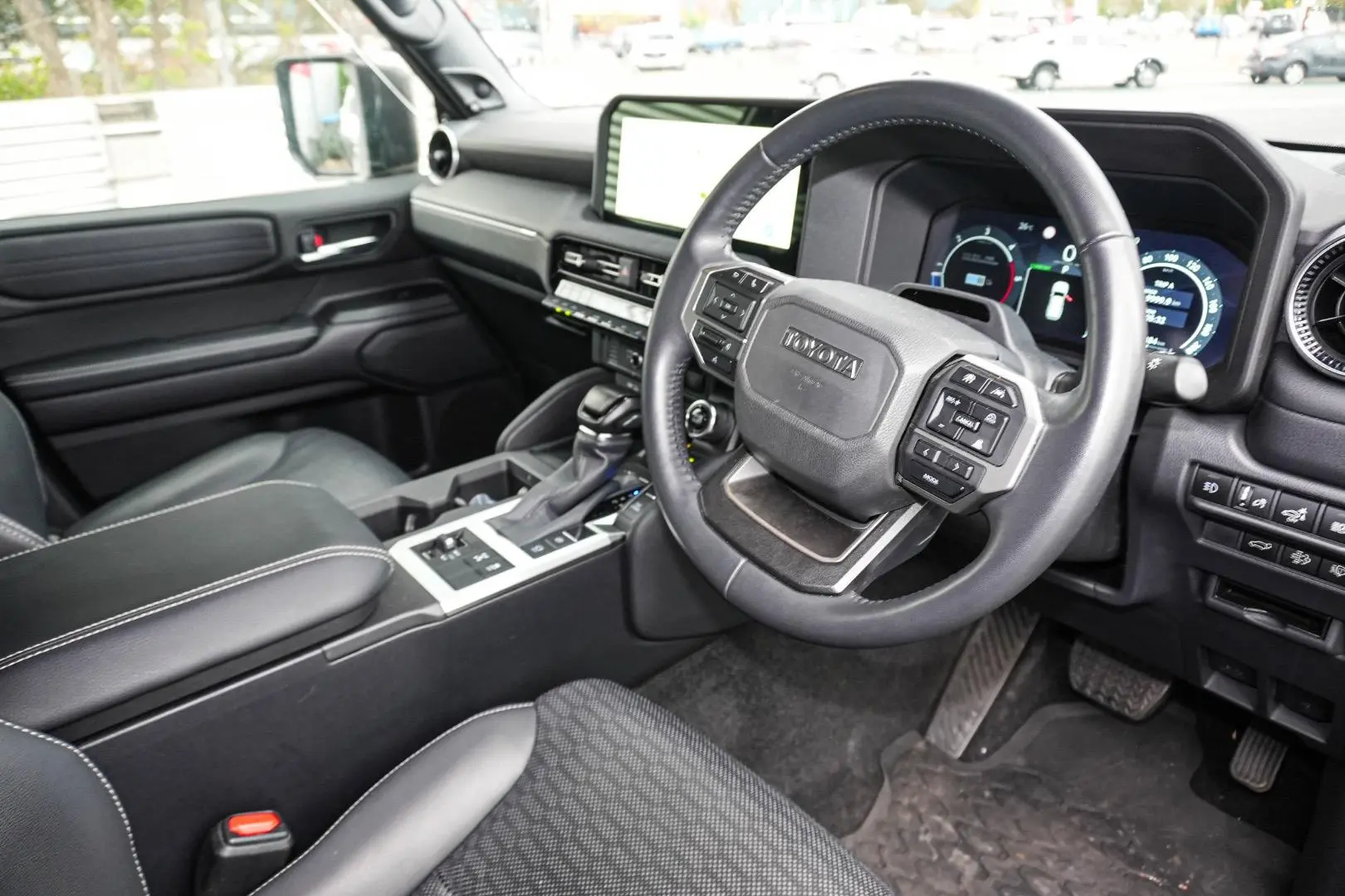 2024 Toyota Landcruiser Prado Gallery Image 14