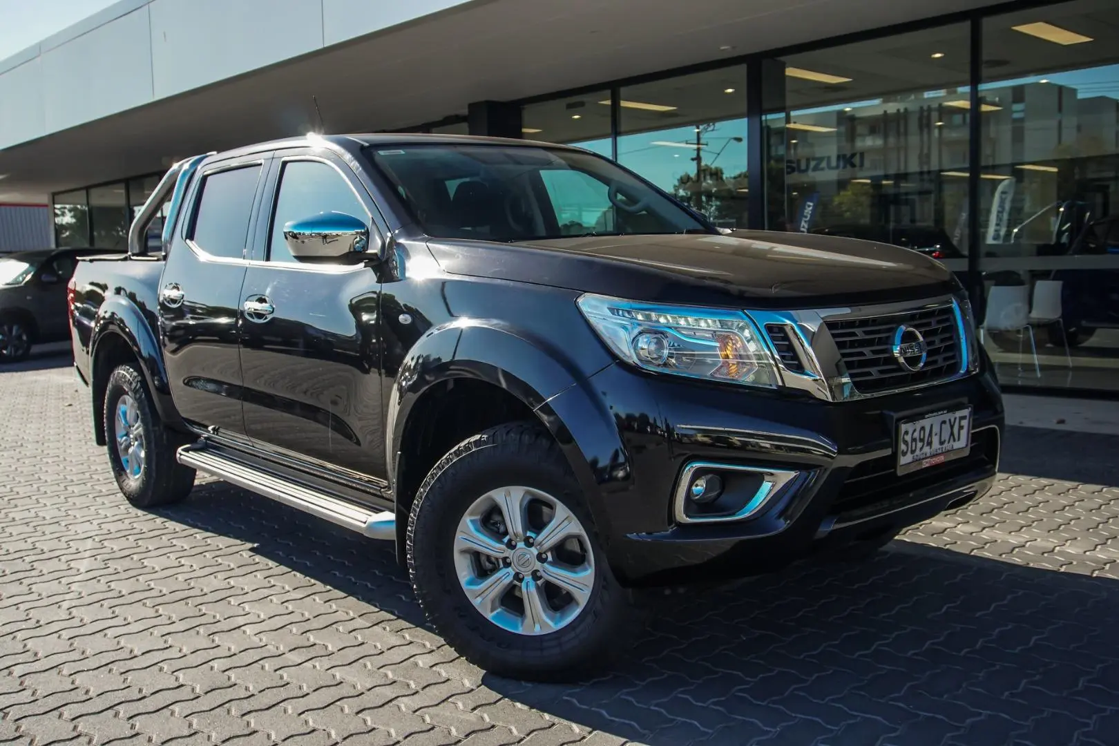 2017 Nissan Navara Gallery Image 1