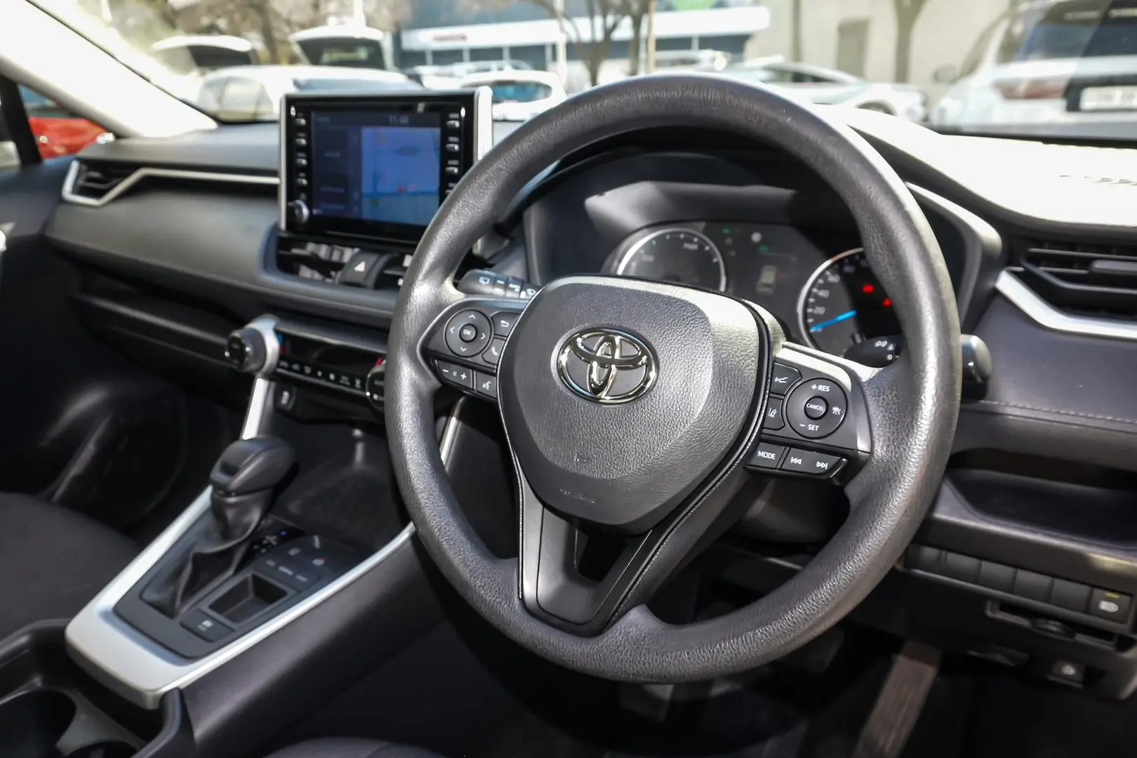 2020 Toyota RAV4 Gallery Image 7
