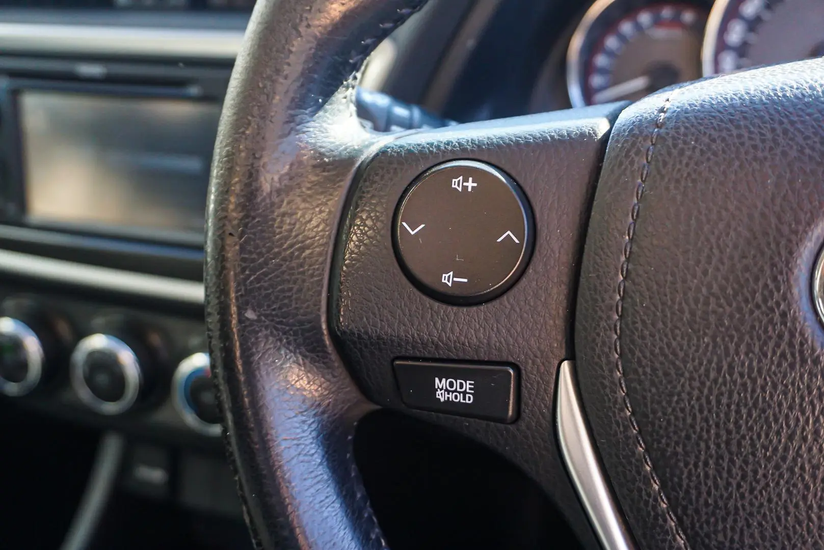 2013 Toyota Corolla Gallery Image 18