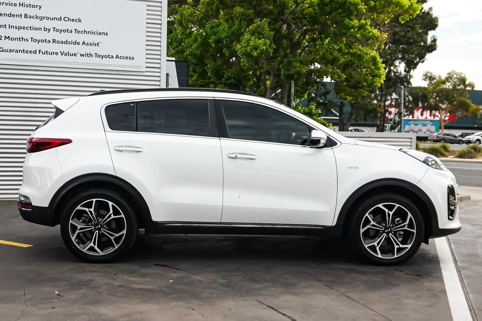 2021 Kia Sportage Gallery Image 4