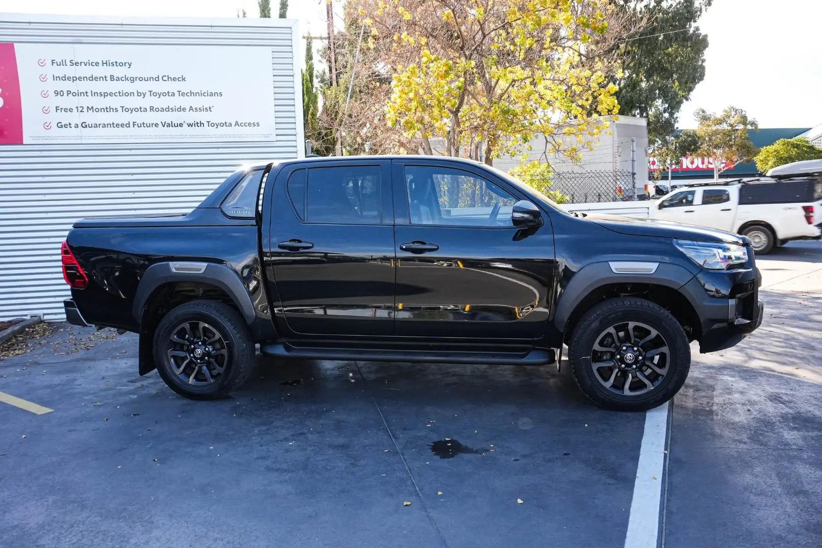 2021 Toyota Hilux Gallery Image 4