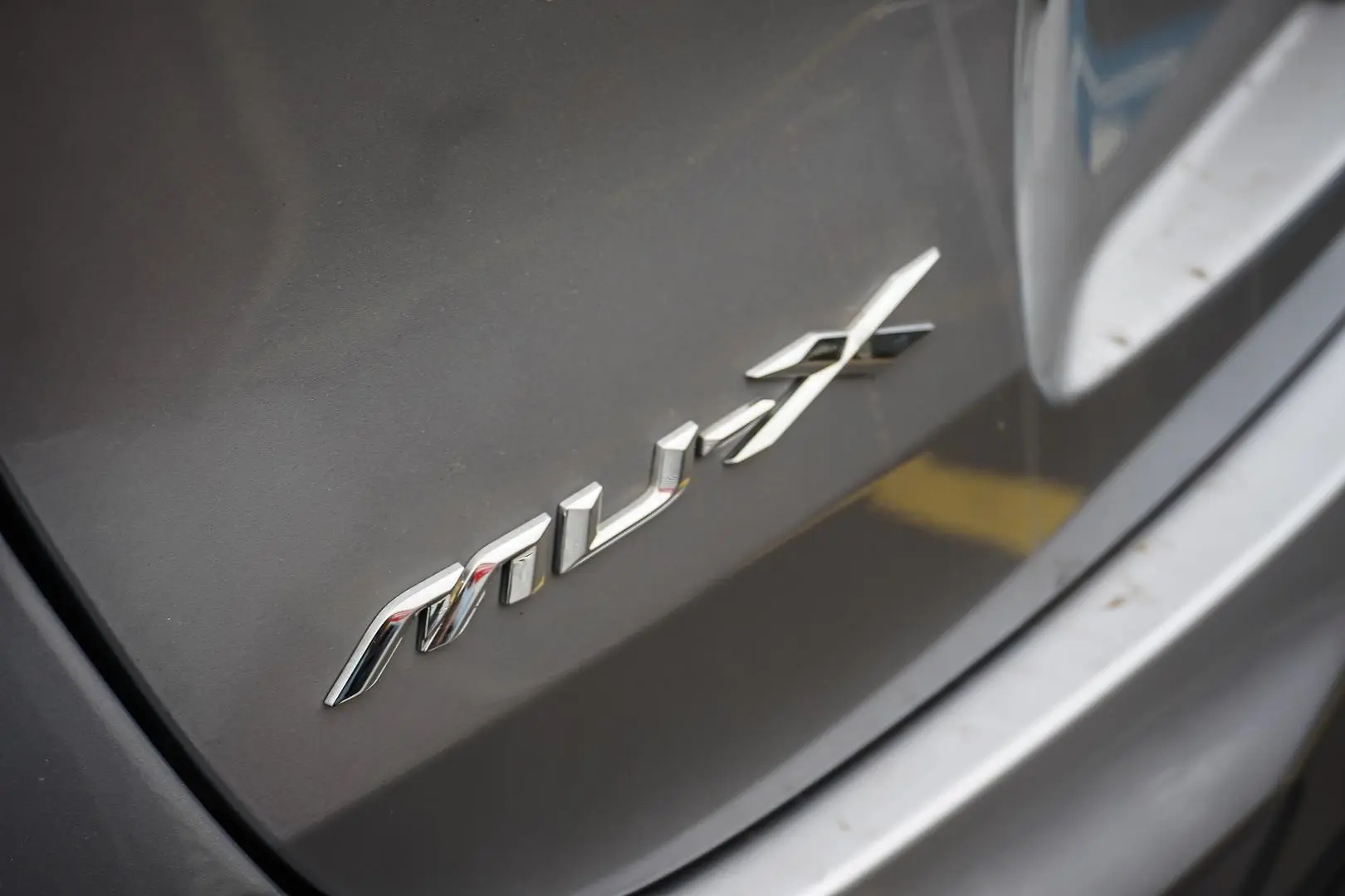 2025 Isuzu MU-X Gallery Image 16