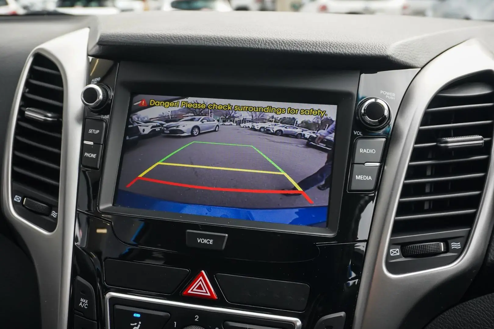 2016 Hyundai i30 Gallery Image 22