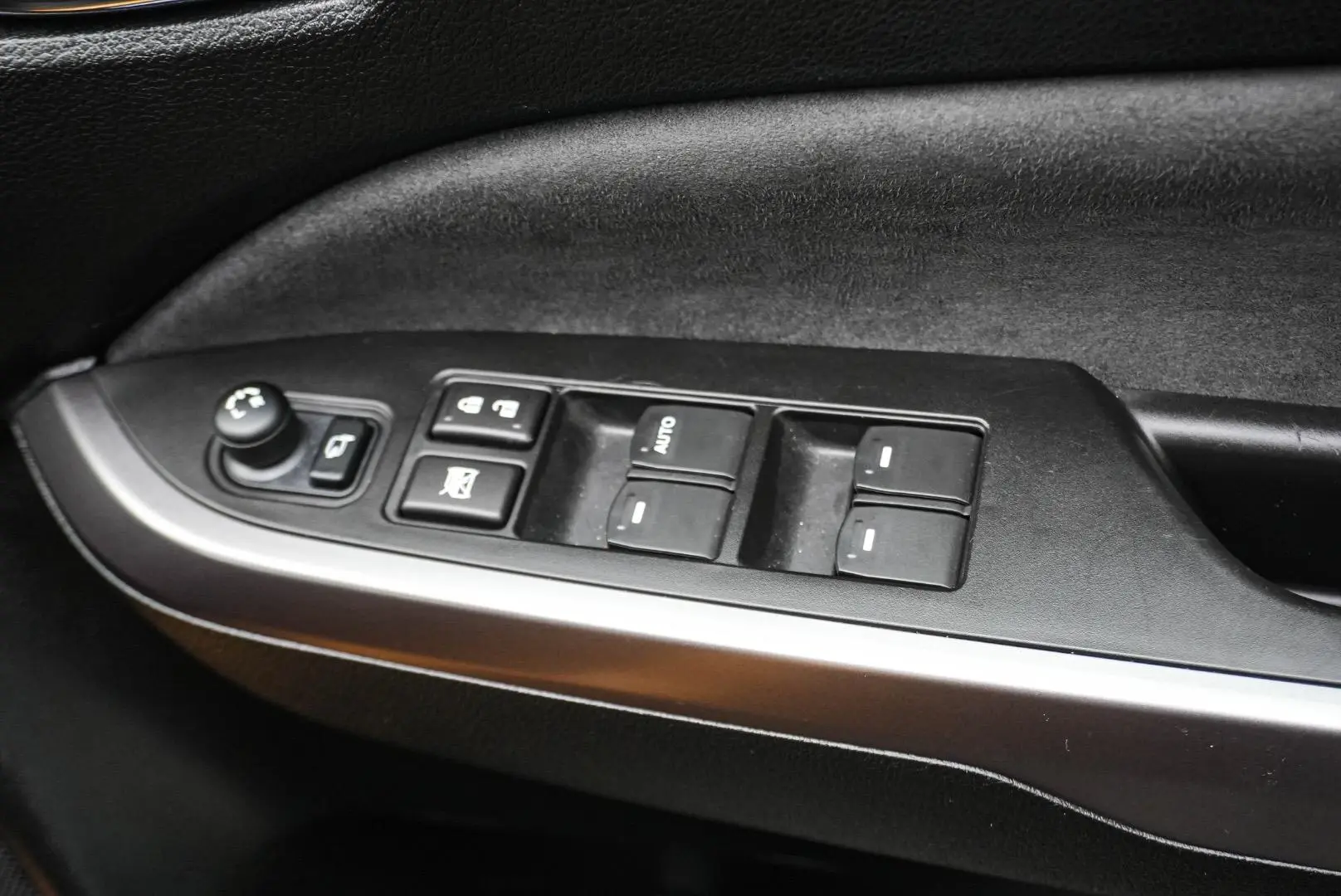 2023 Suzuki Vitara Gallery Image 16
