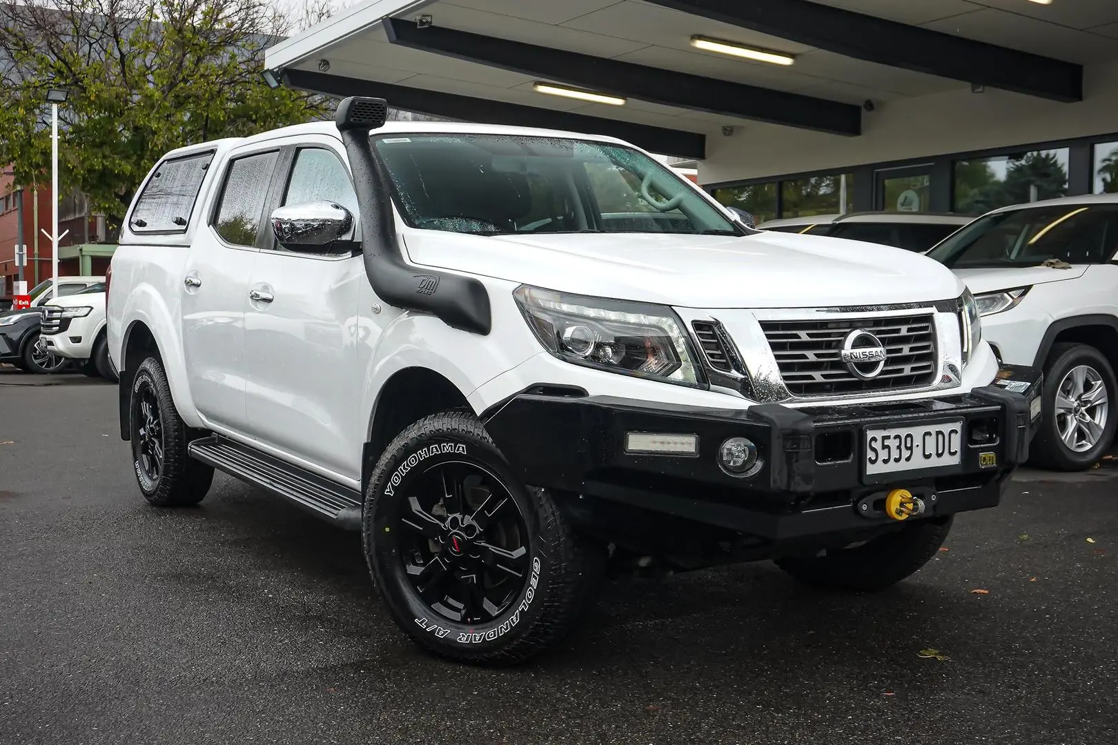 2019 Nissan Navara Gallery Image 2