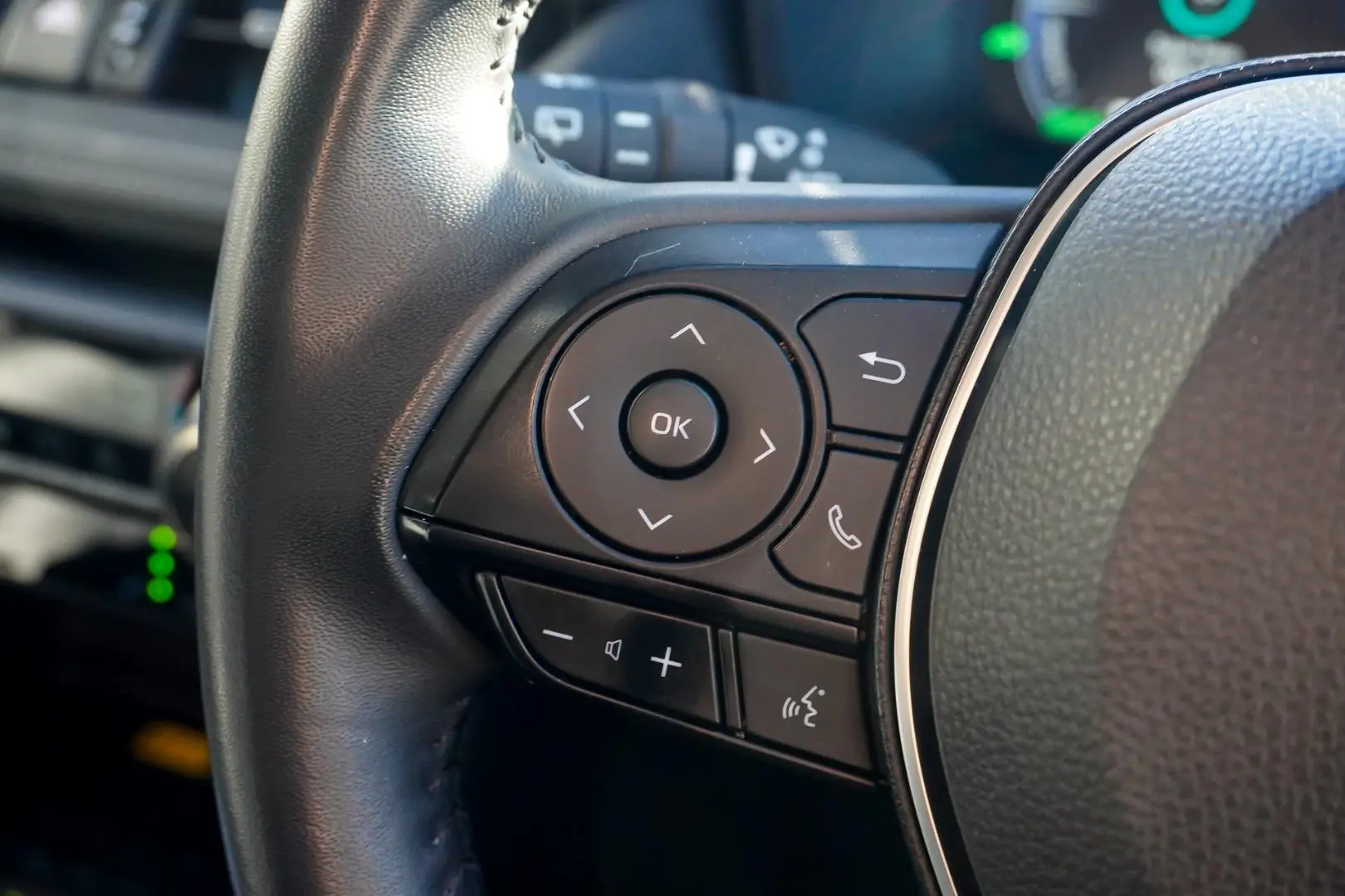2024 Toyota RAV4 Gallery Image 18