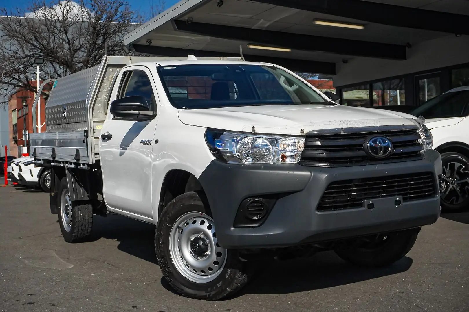 2022 Toyota Hilux Gallery Image 2