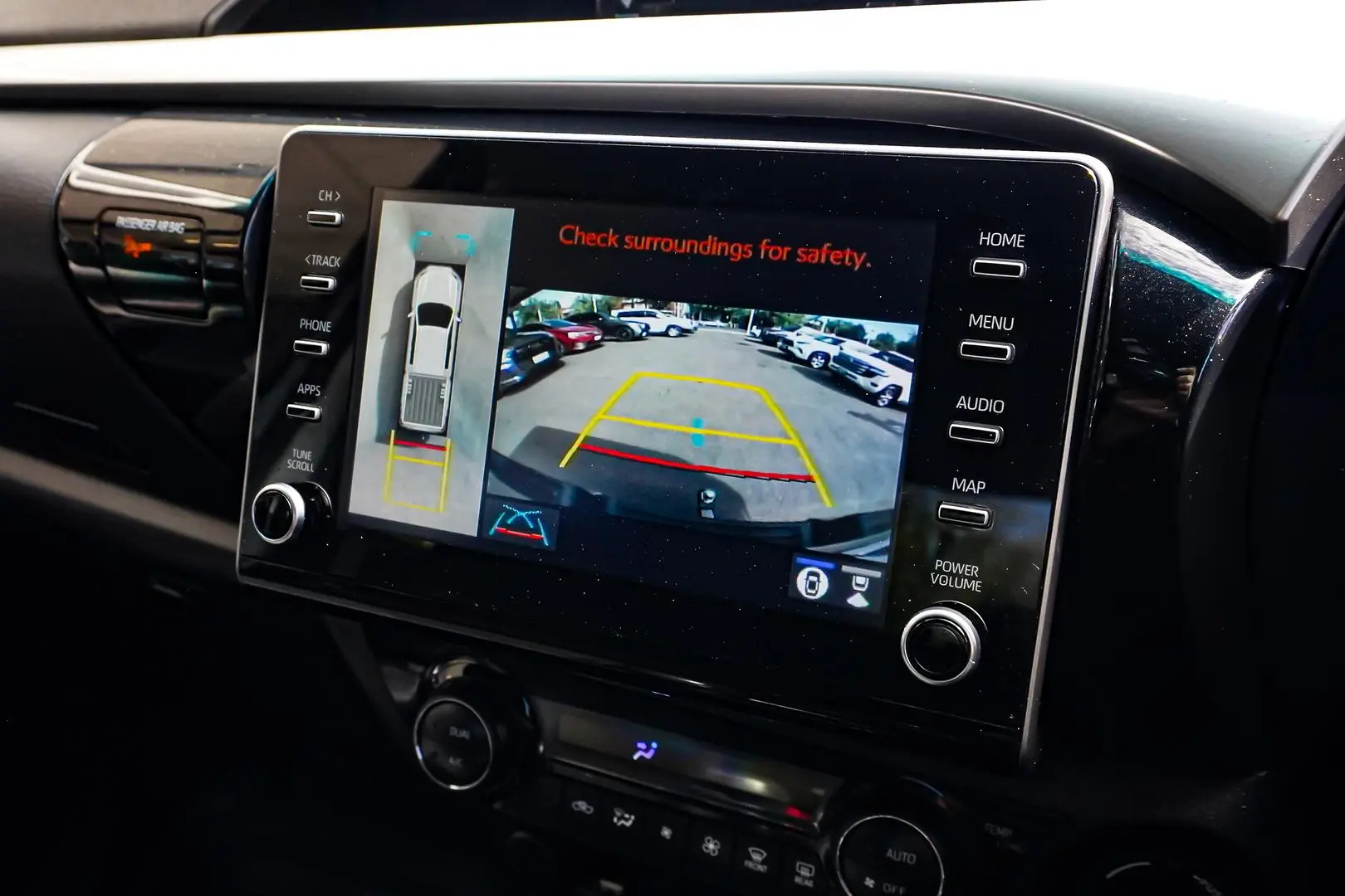 2023 Toyota Hilux Gallery Image 24