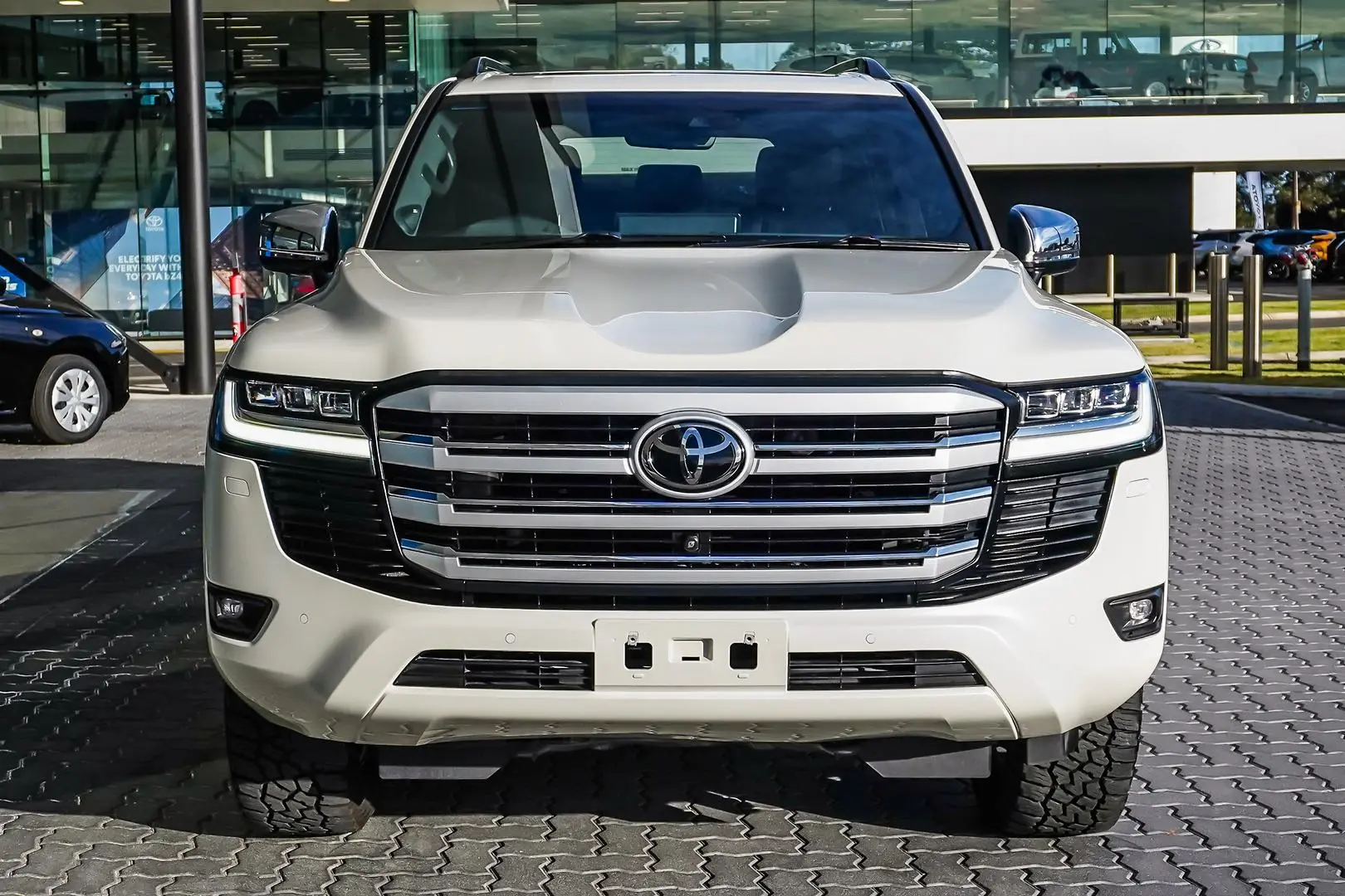 2022 Toyota Landcruiser Gallery Image 4
