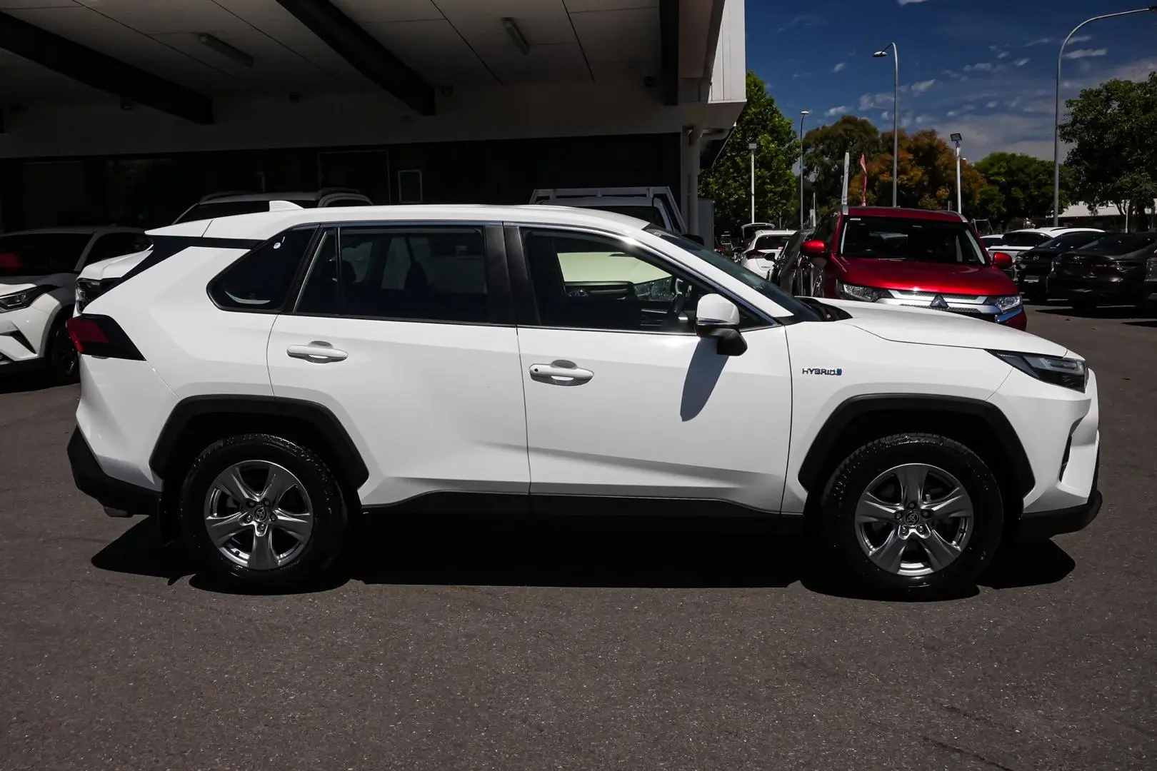 2023 Toyota RAV4 Gallery Image 4