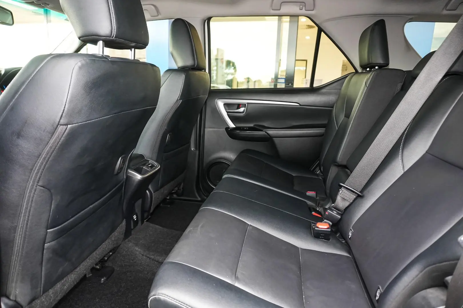 2021 Toyota Fortuner Gallery Image 8