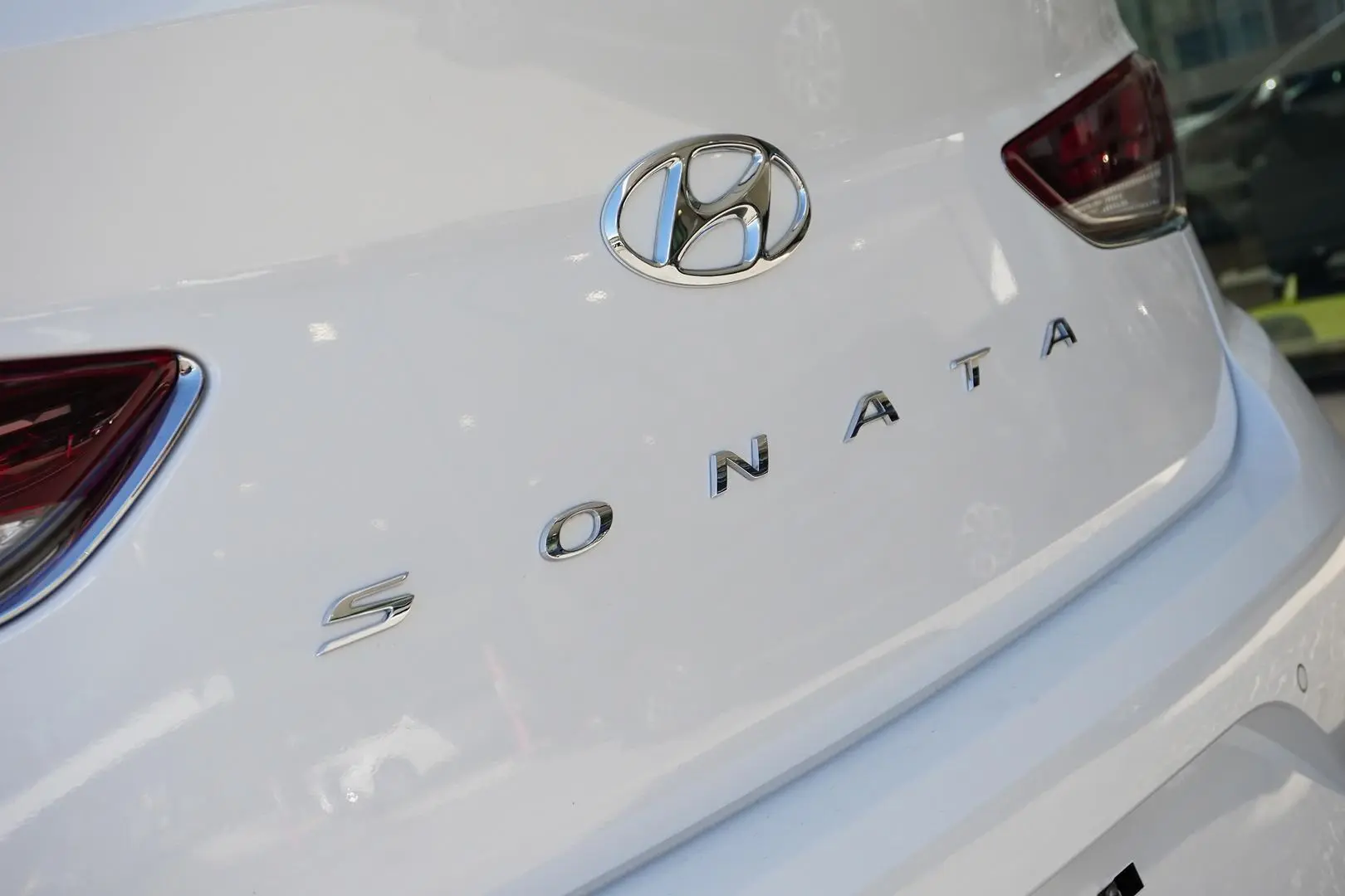 2018 Hyundai Sonata Gallery Image 14