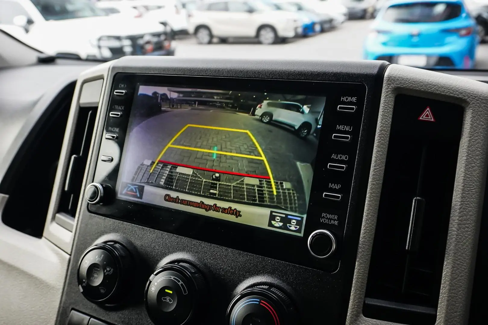 2020 Toyota Hiace Gallery Image 28