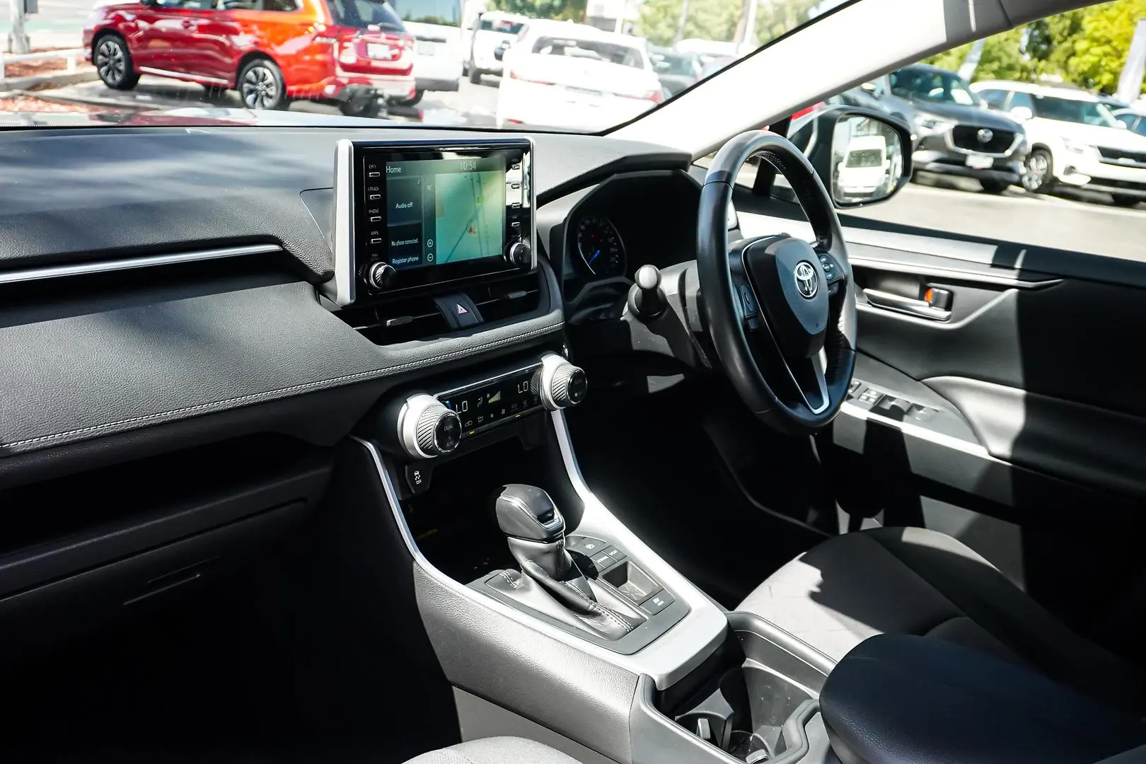 2020 Toyota RAV4 Gallery Image 11