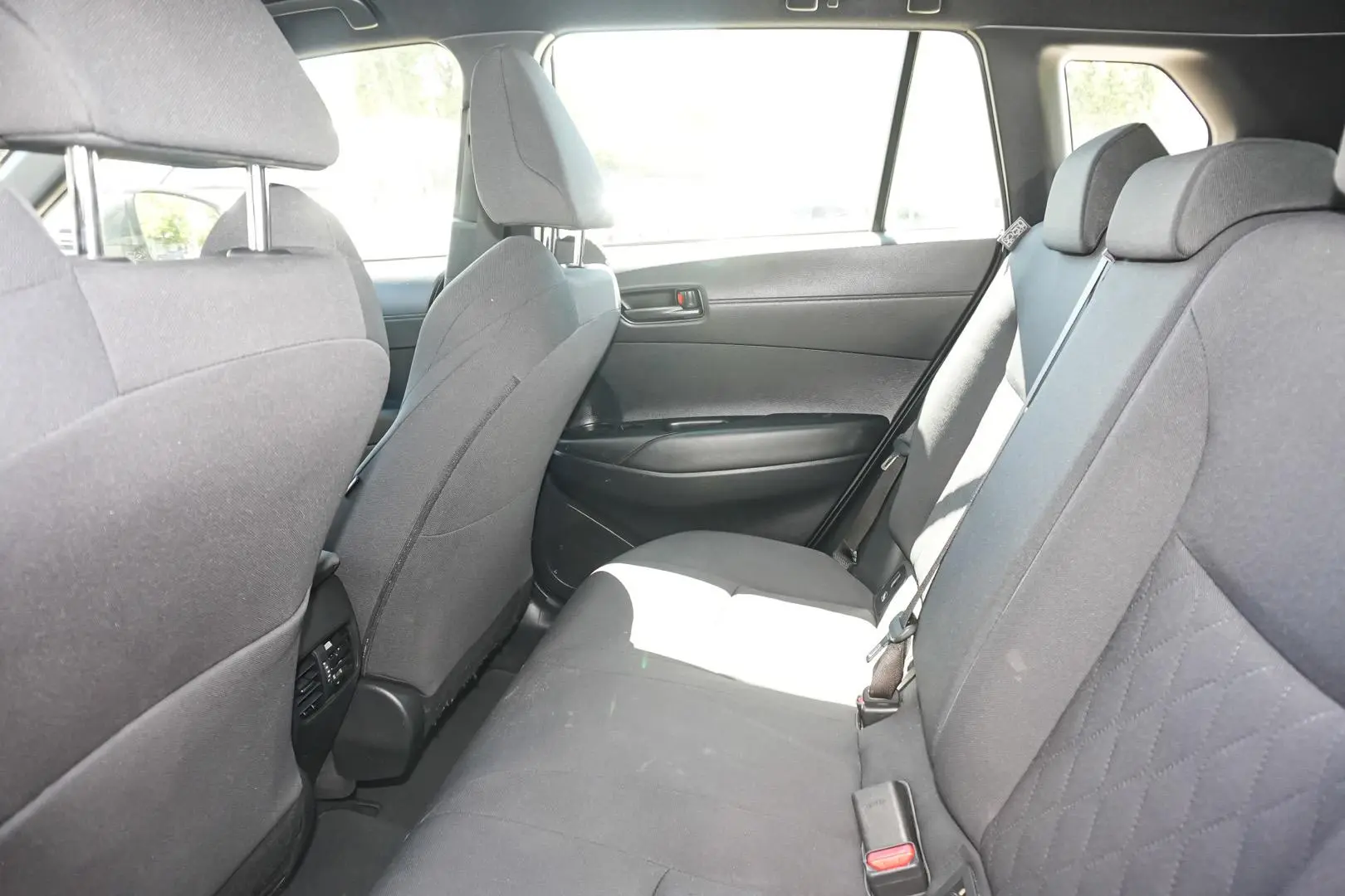 2022 Toyota Corolla Cross Gallery Image 8