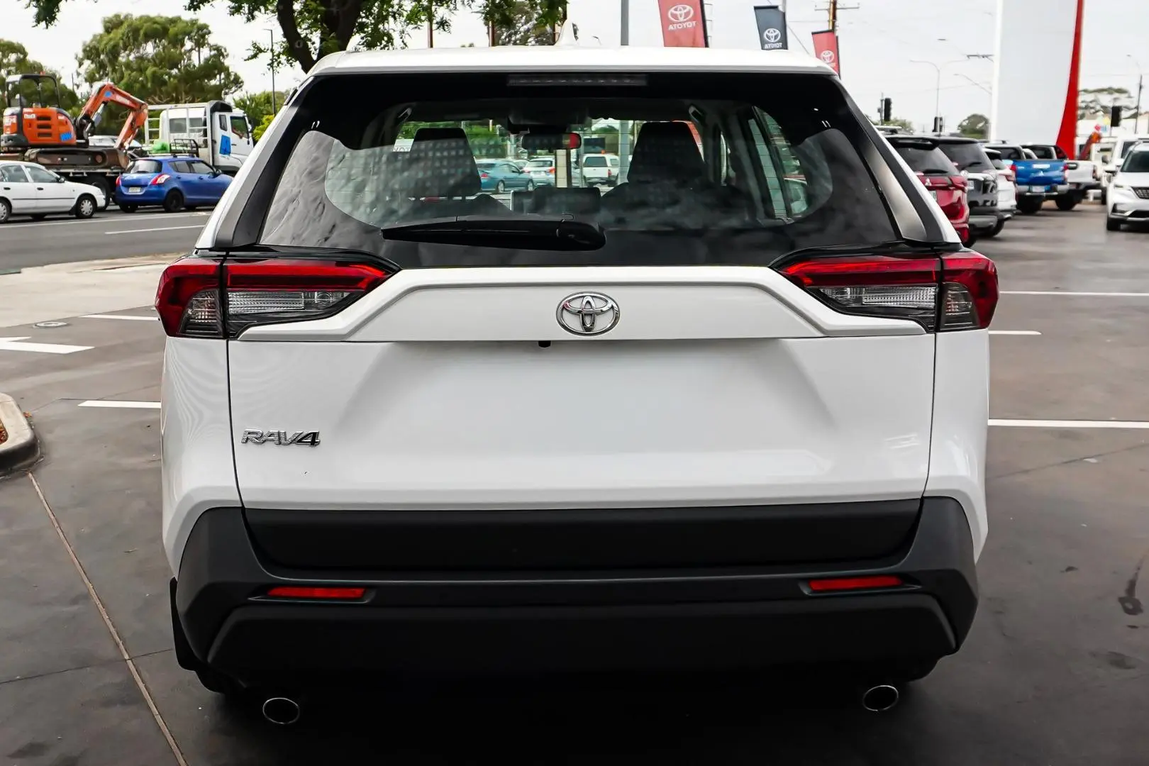 2019 Toyota RAV4 Gallery Image 6