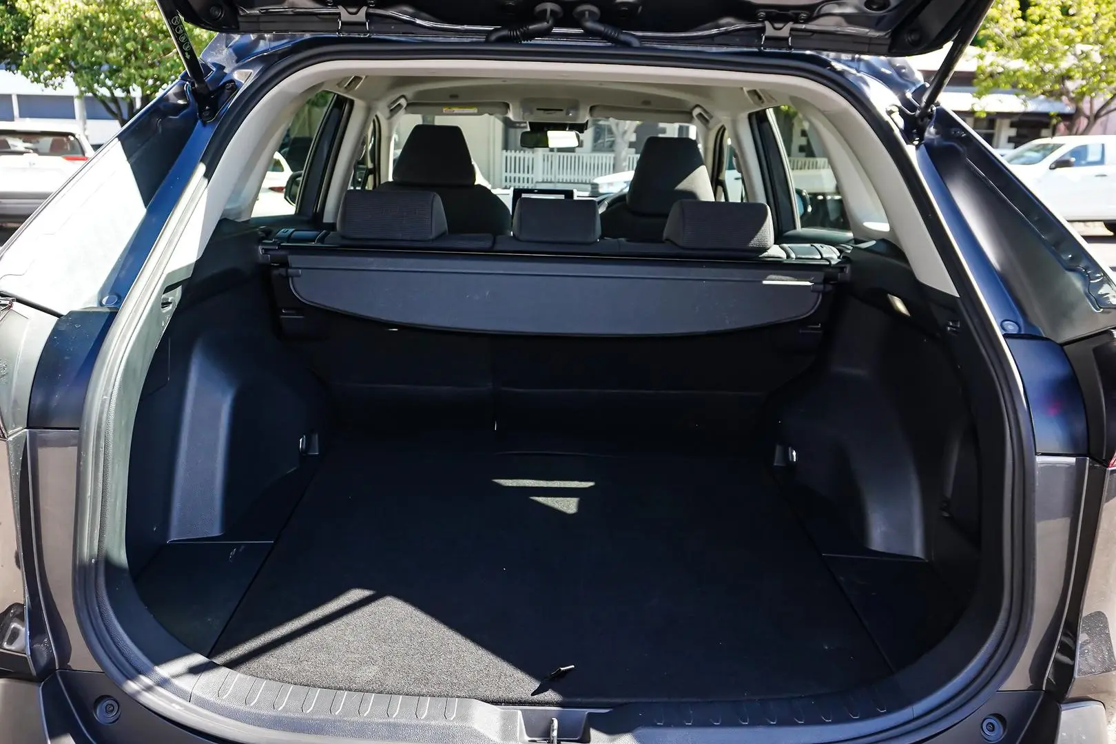 2024 Toyota RAV4 Gallery Image 9