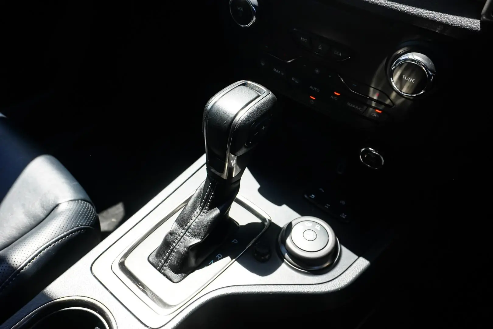 2019 Ford Everest Gallery Image 20