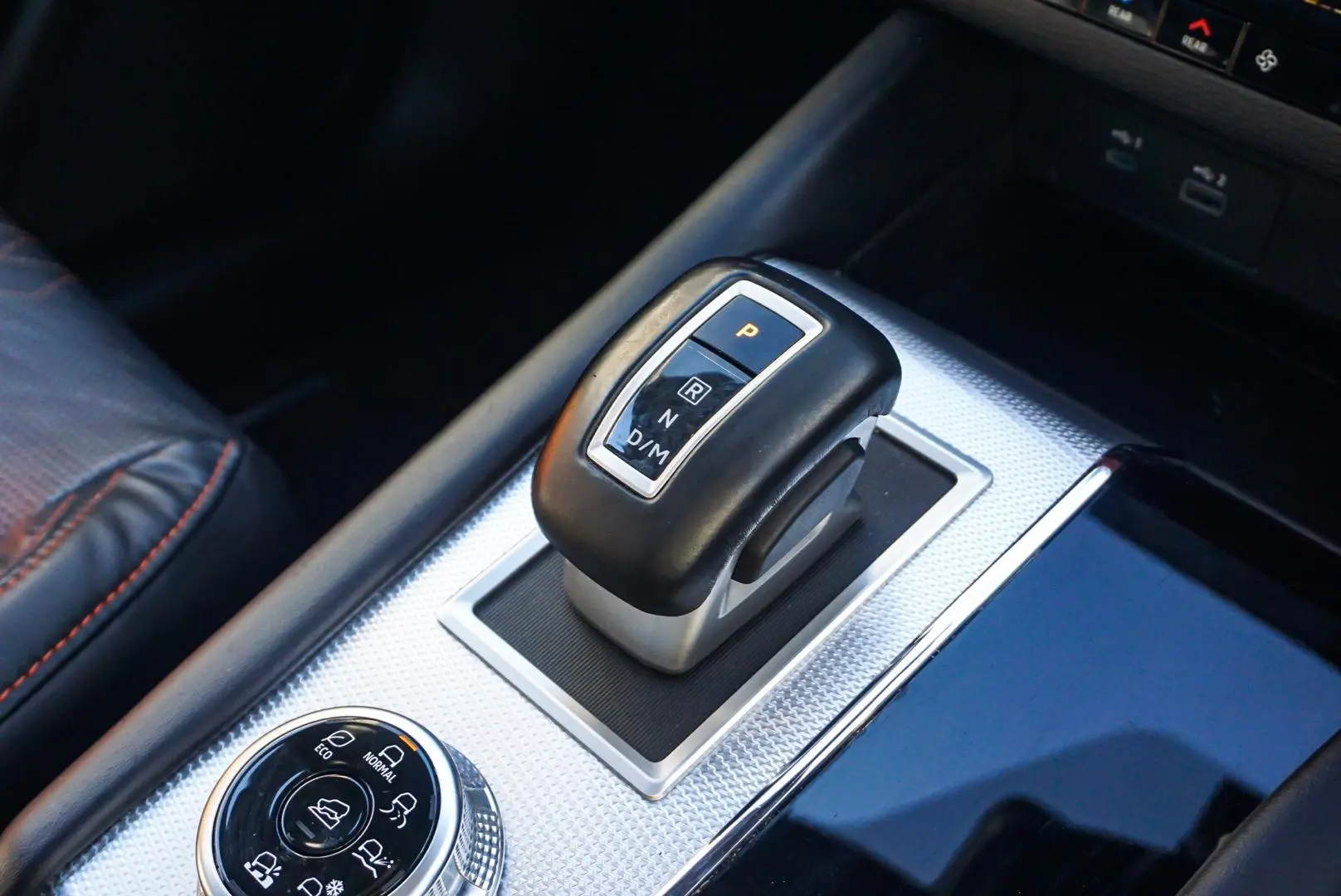 2022 Mitsubishi Outlander Gallery Image 17