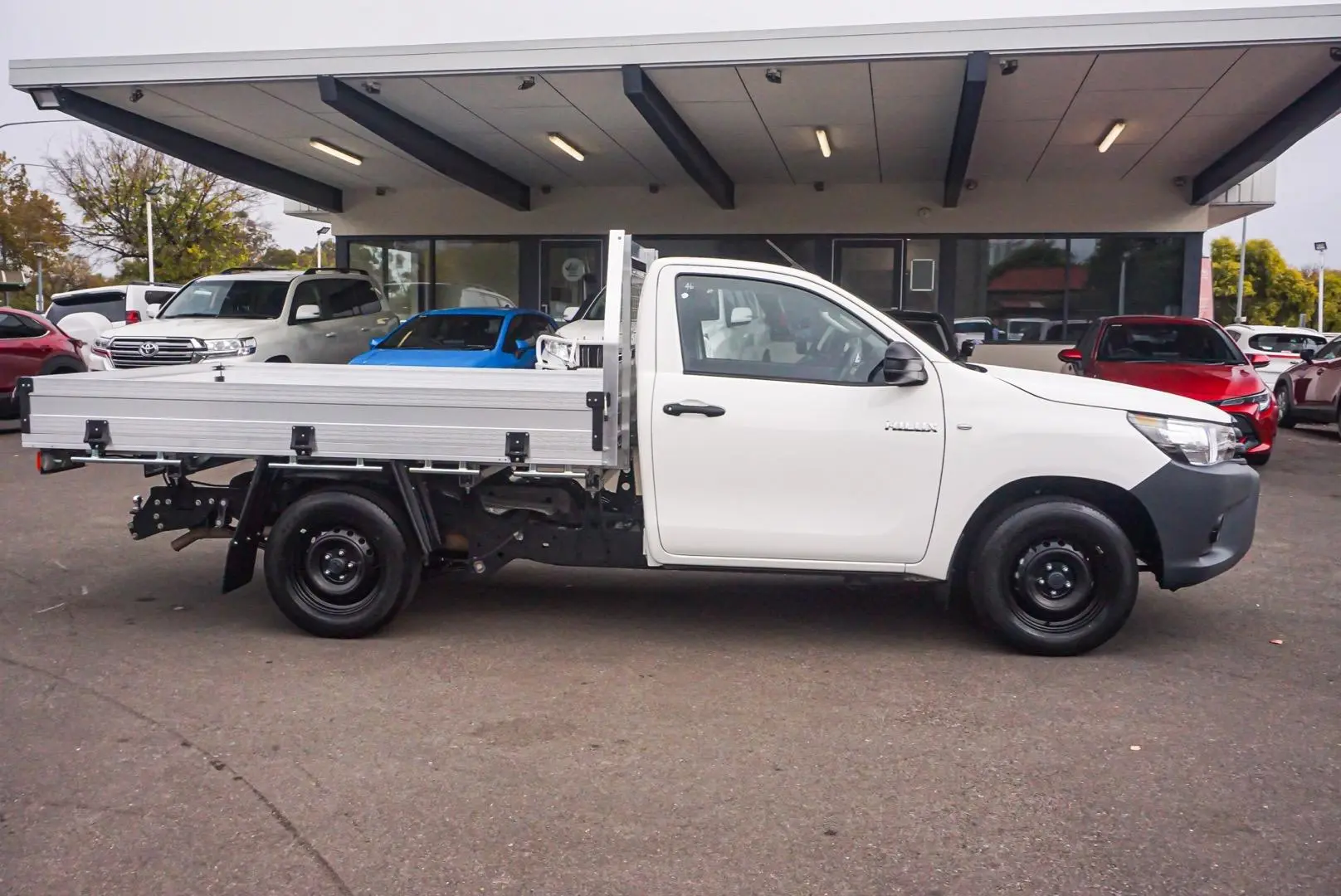 2021 Toyota Hilux Gallery Image 3