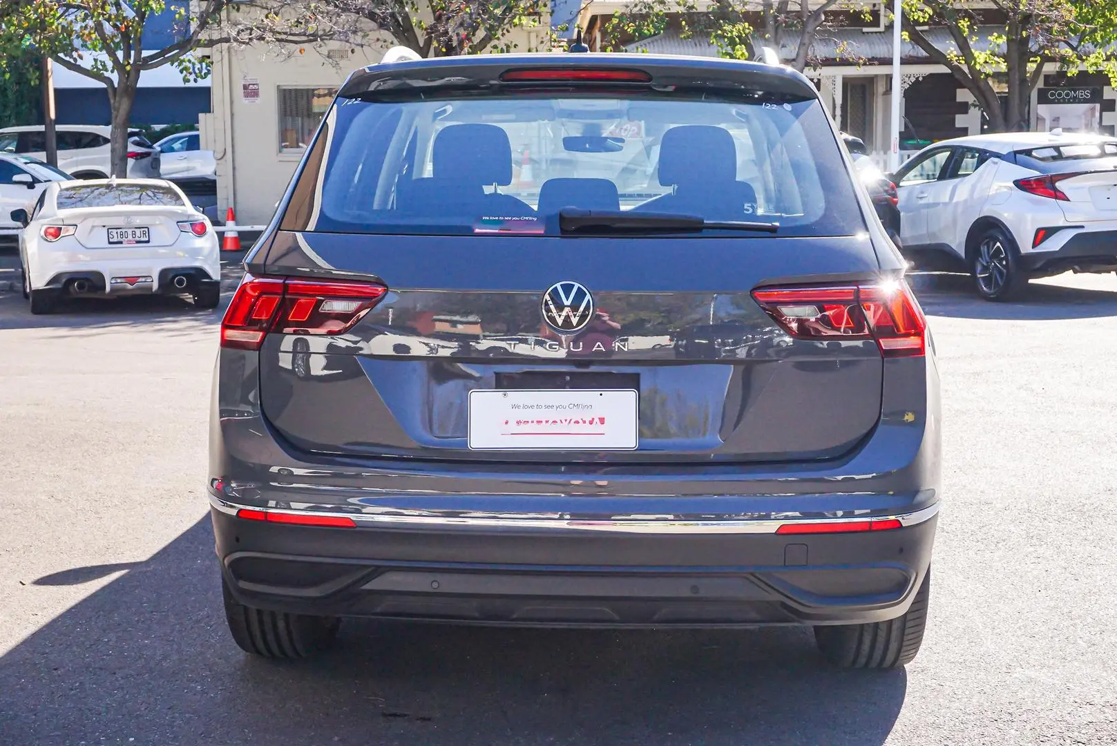 2022 Volkswagen Tiguan Gallery Image 5