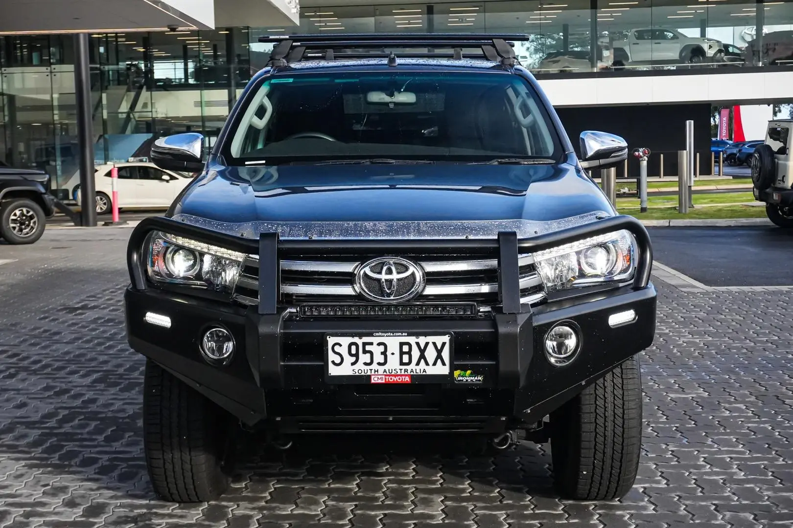 2018 Toyota Hilux Gallery Image 5