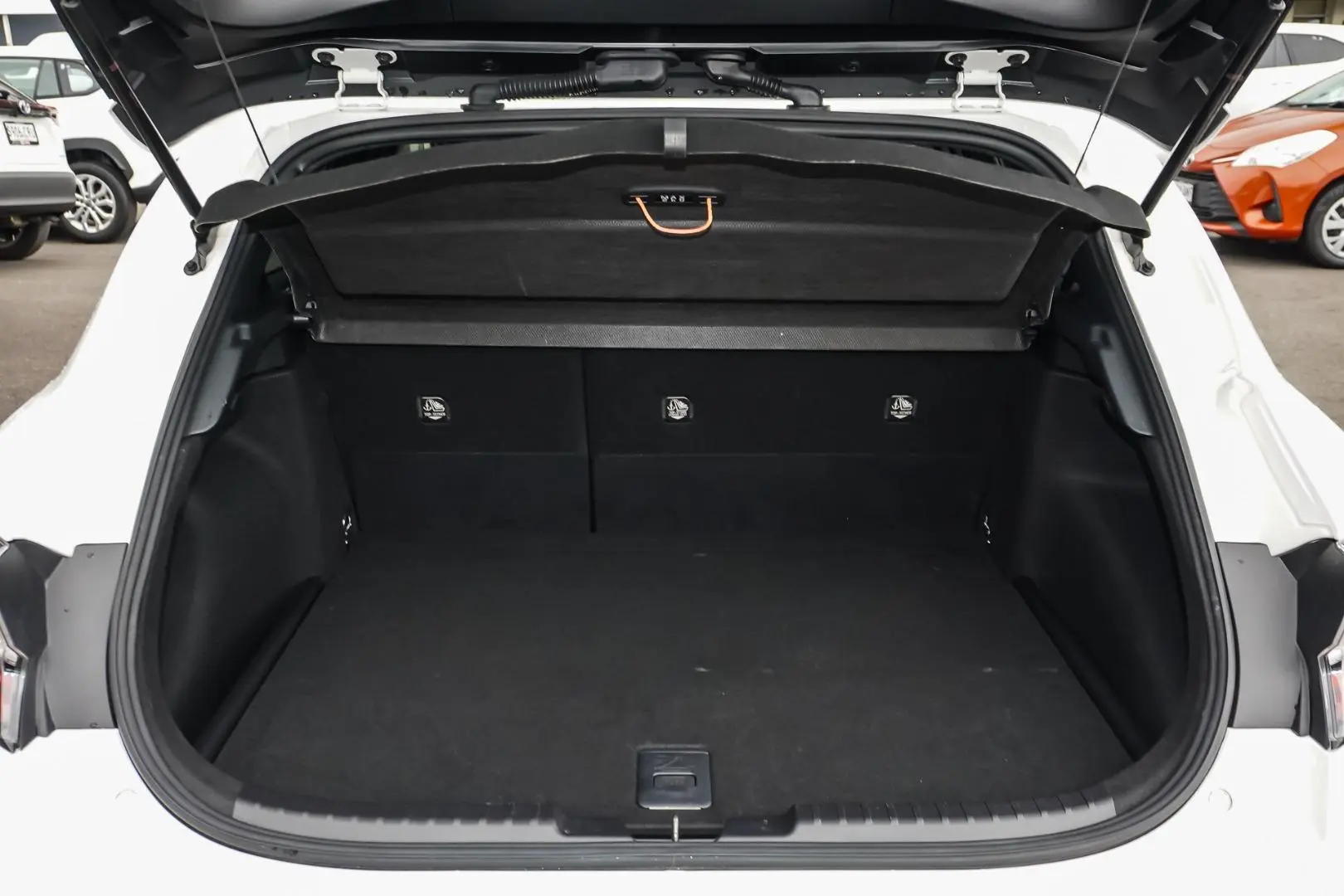 2020 Toyota Corolla Gallery Image 9