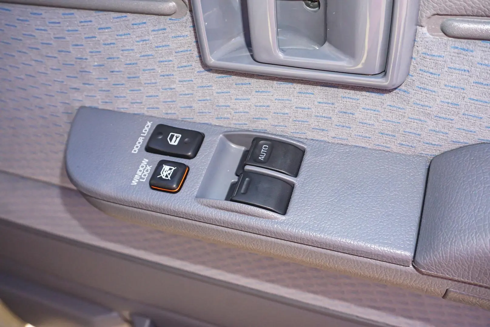 2025 Toyota Landcruiser Gallery Image 17