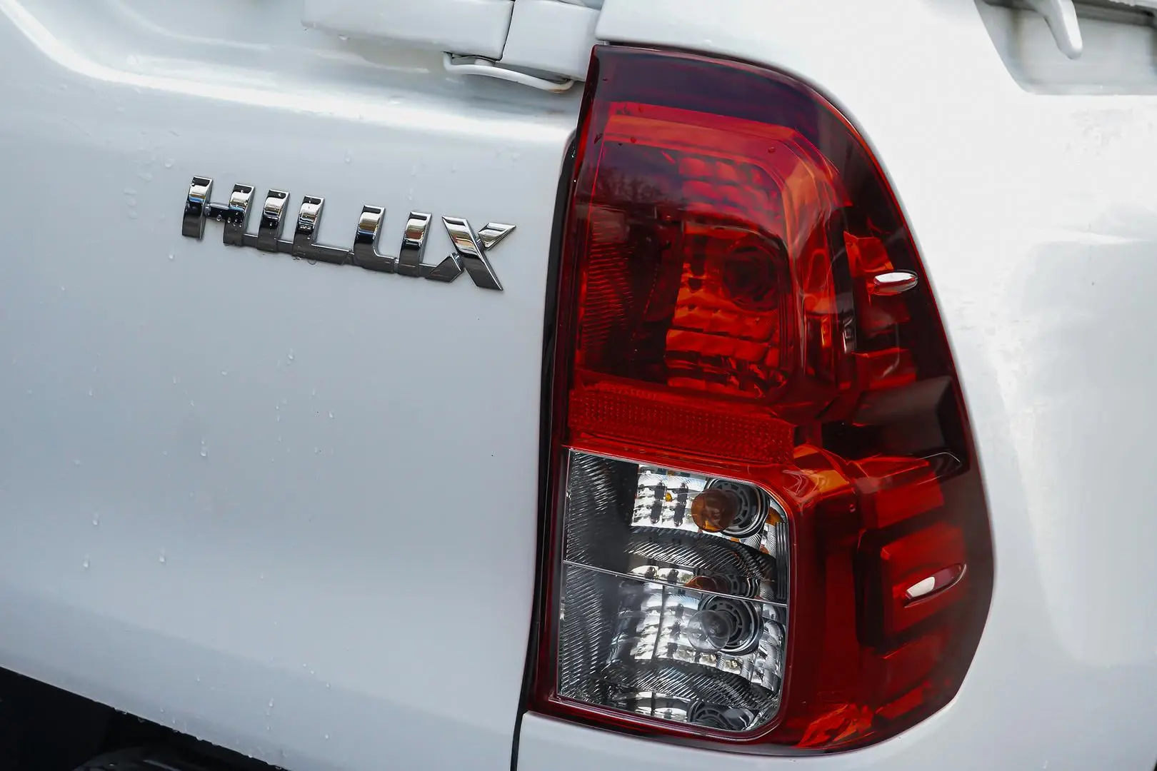 2019 Toyota Hilux Gallery Image 12