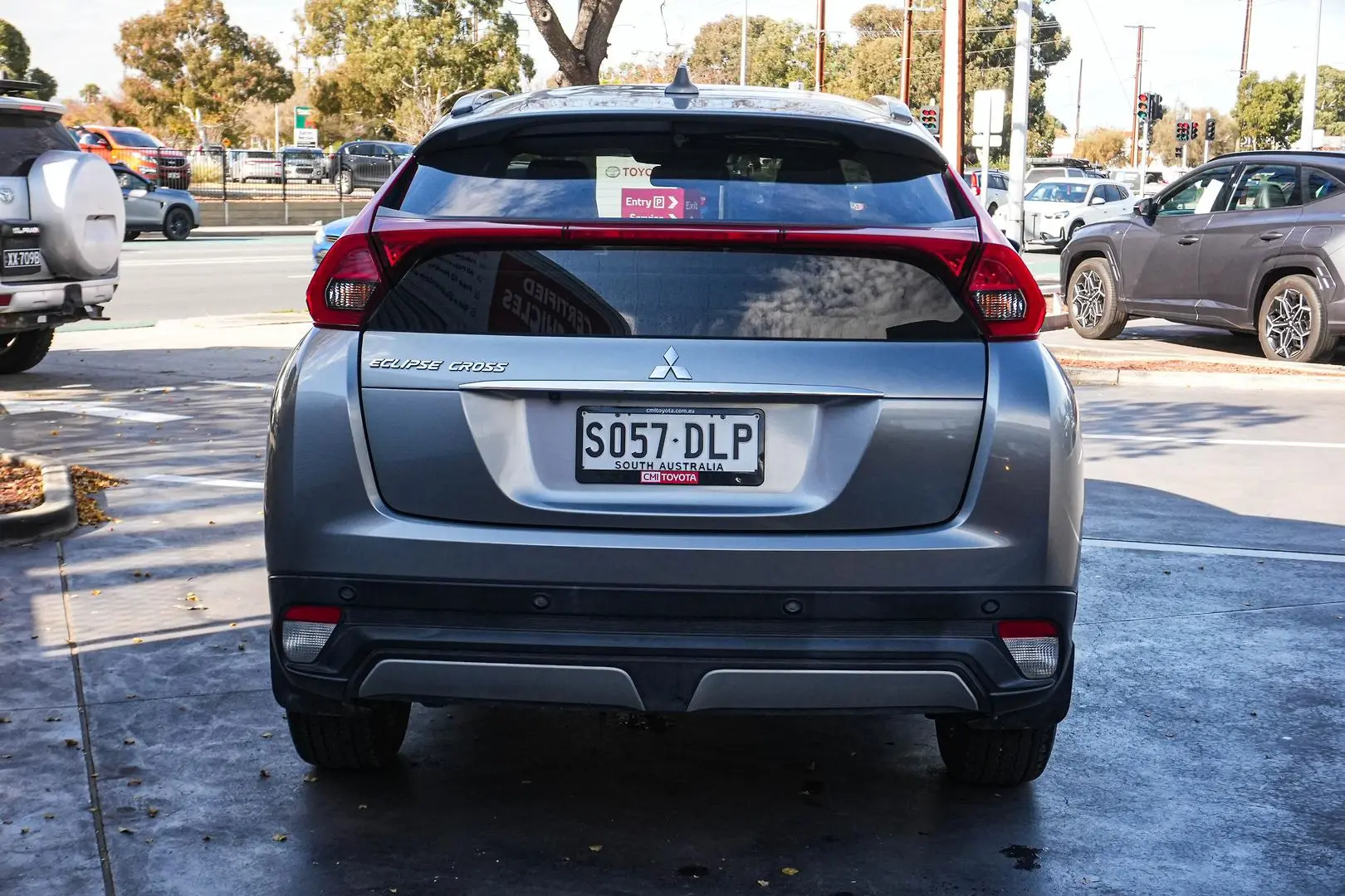 2019 Mitsubishi Eclipse Cross Gallery Image 6
