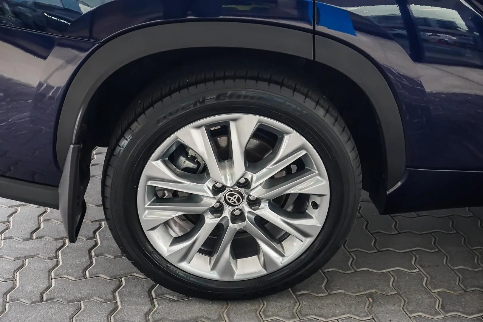 2021 Toyota Kluger Gallery Image 18