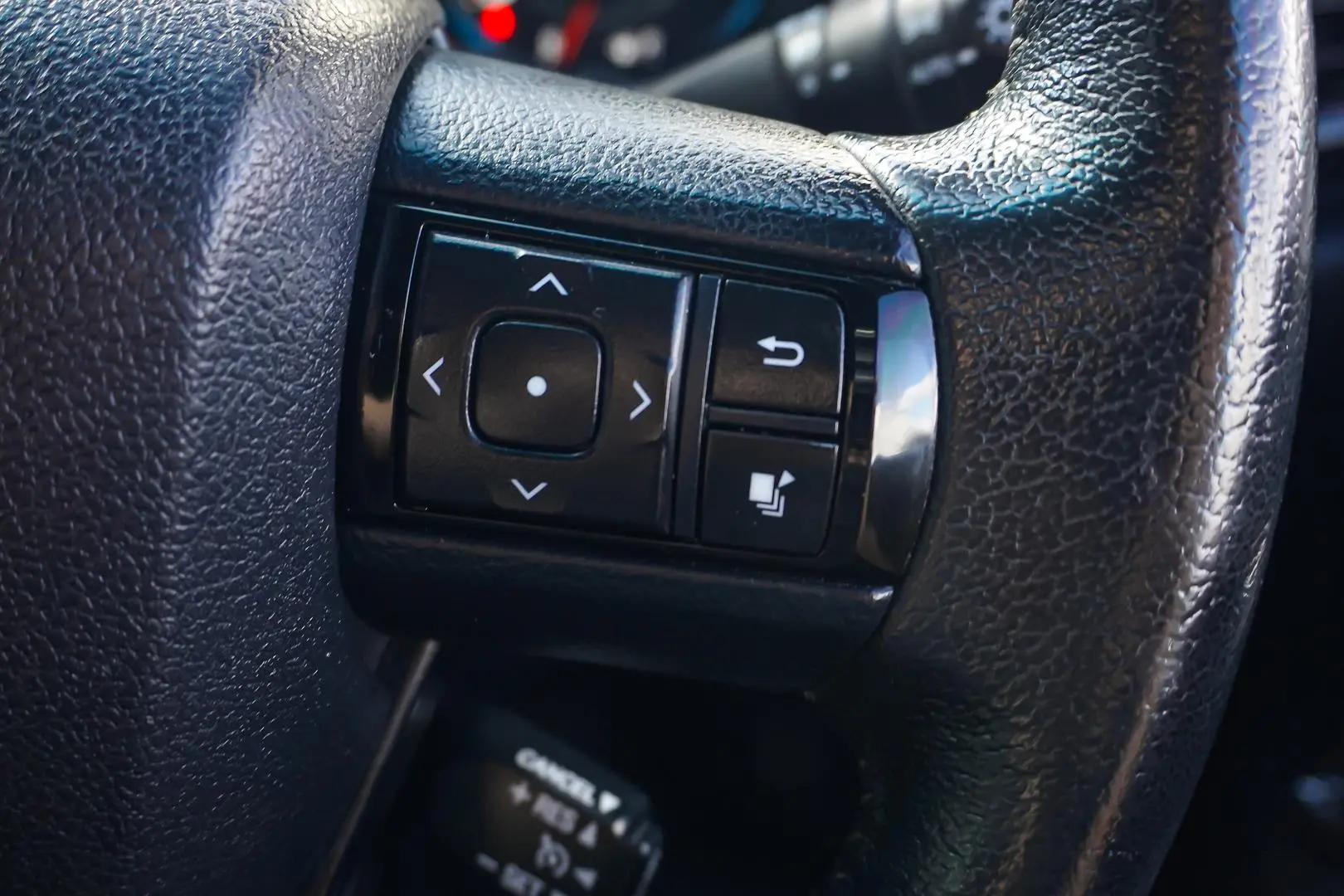 2018 Toyota Hilux Gallery Image 19