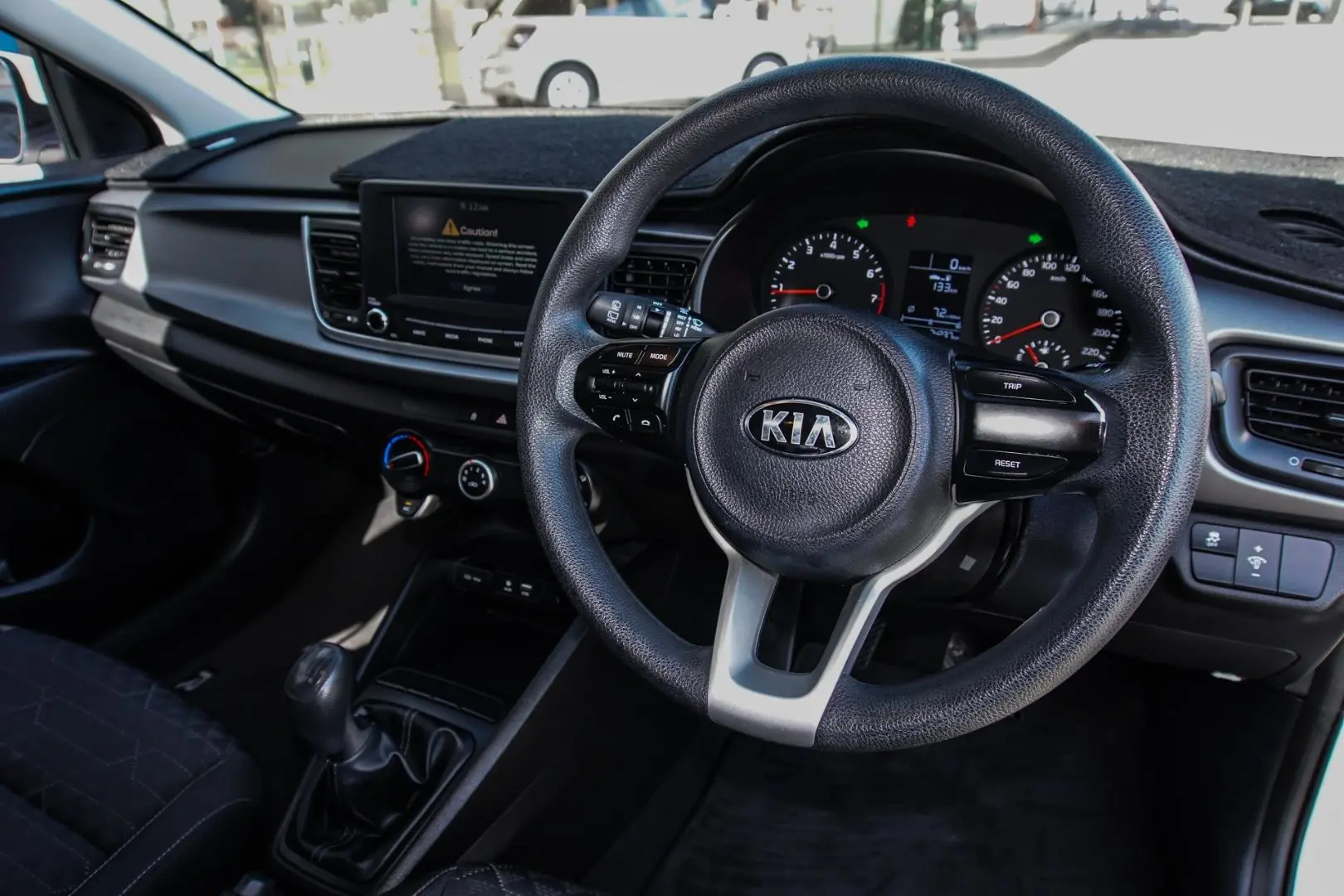 2017 Kia Rio Gallery Image 6